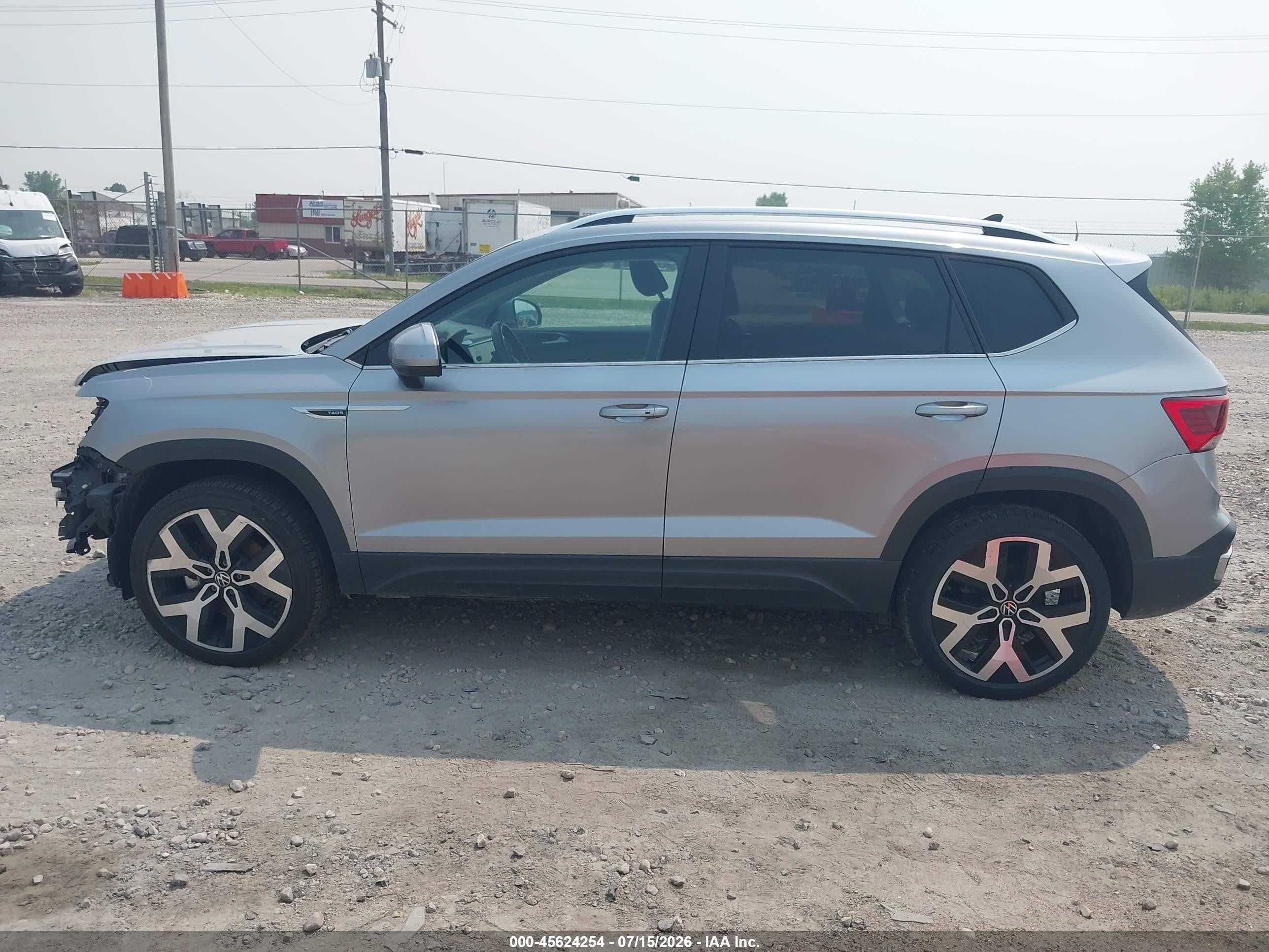 2022 Volkswagen Taos 1.5t Sel Silver vin: 3VVJX7B23NM035841