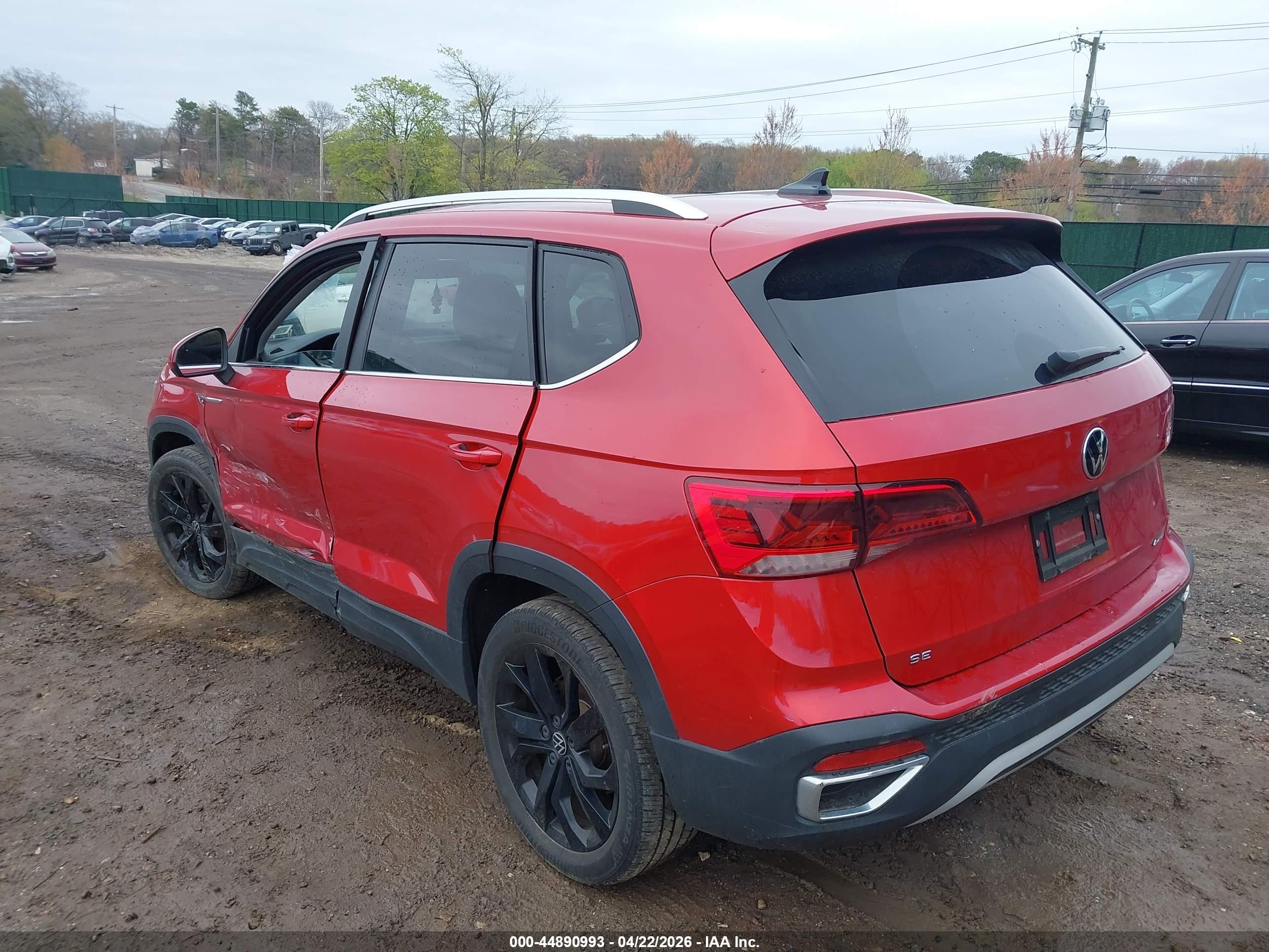 2022 Volkswagen Taos 1.5t Se Красный vin: 3VVLX7B26NM019481