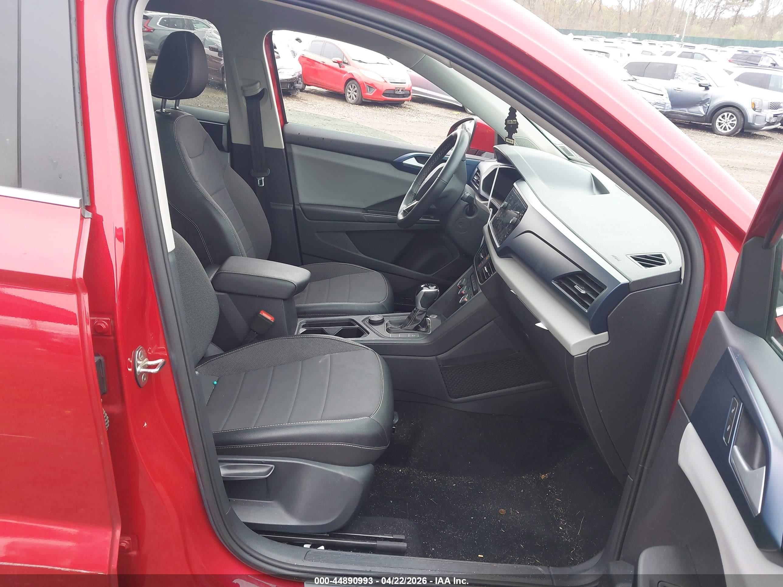 2022 Volkswagen Taos 1.5t Se Красный vin: 3VVLX7B26NM019481
