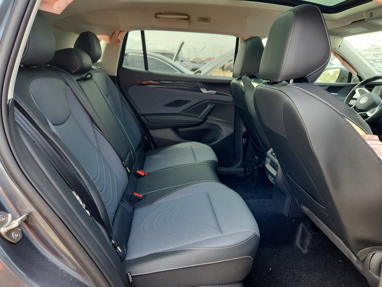2026 Volkswagen Tiguan Se Gray vin: 3VVMR7RM0TM070204