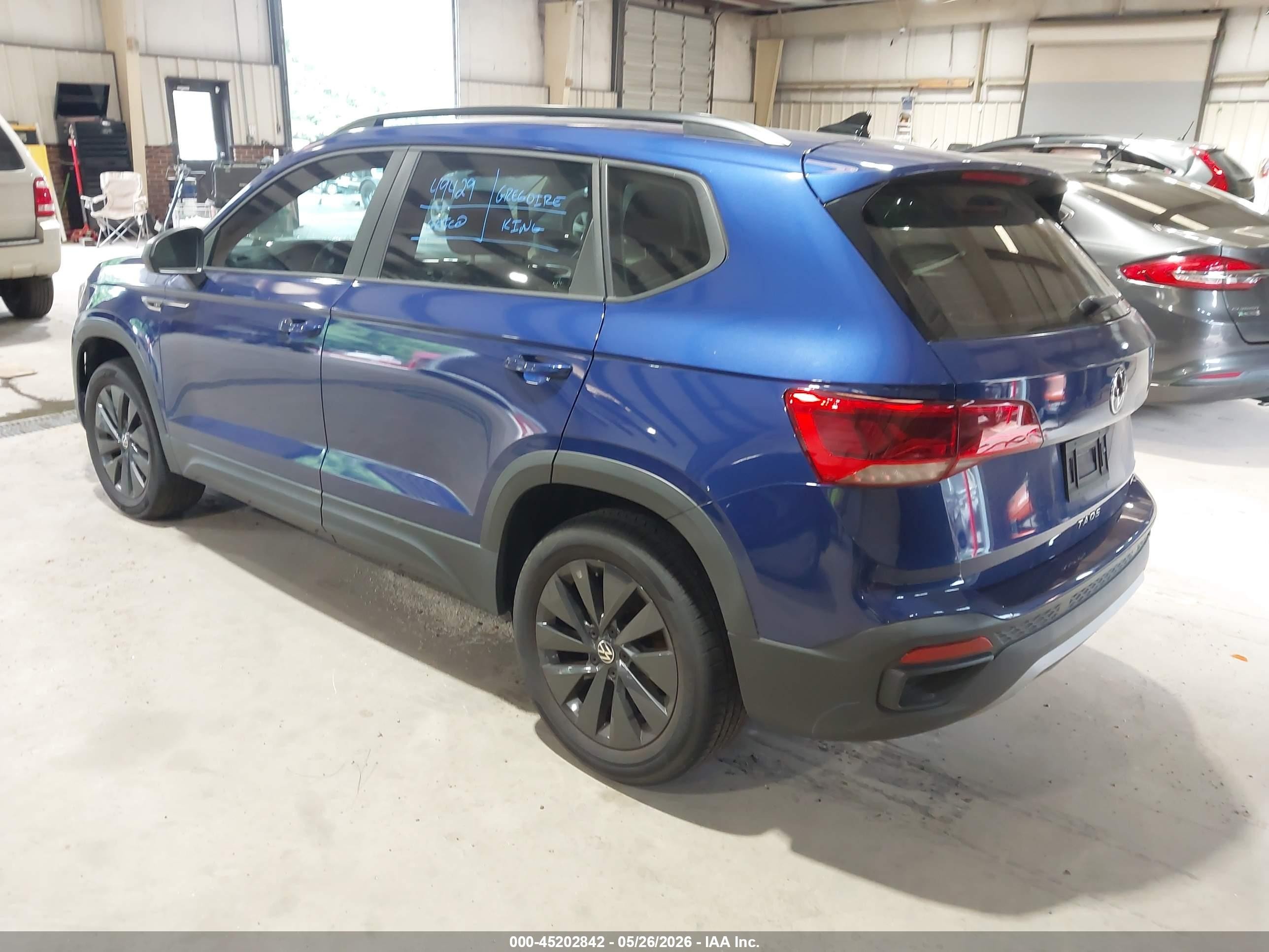 2022 Volkswagen Taos 1.5t S Blue vin: 3VVMX7B21NM050433