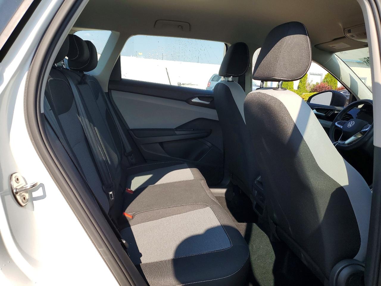 2022 Volkswagen Taos S Белый vin: 3VVMX7B29NM023772