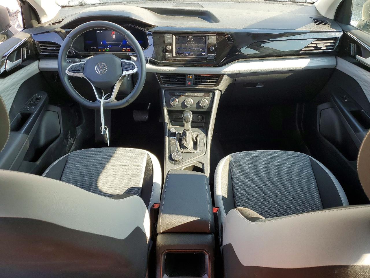 2022 Volkswagen Taos S Белый vin: 3VVMX7B29NM023772