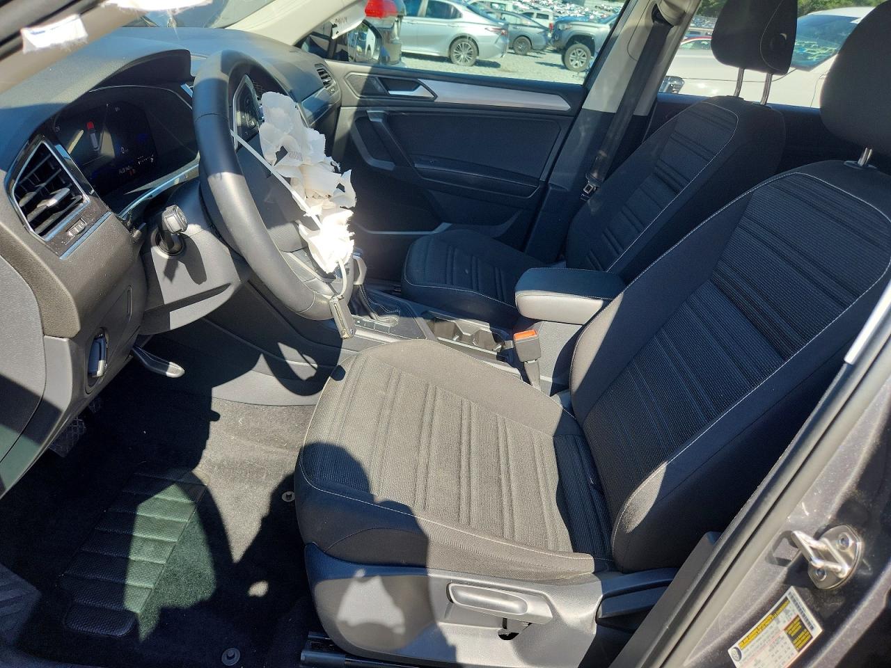 2024 Volkswagen Tiguan S Gray vin: 3VVRB7AX7RM022465