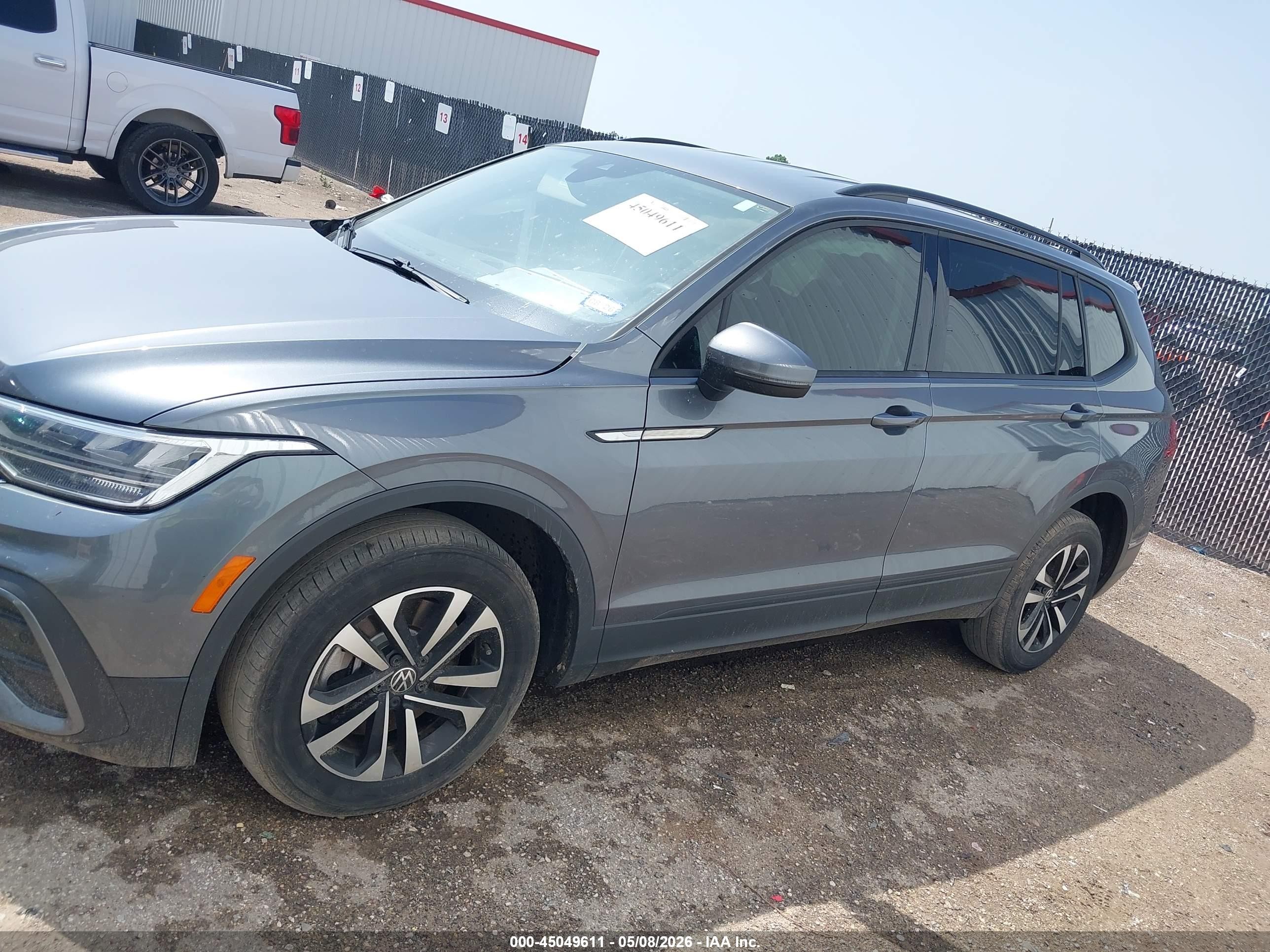 2024 Volkswagen Tiguan 2.0t S Gray vin: 3VVRB7AX9RM109624
