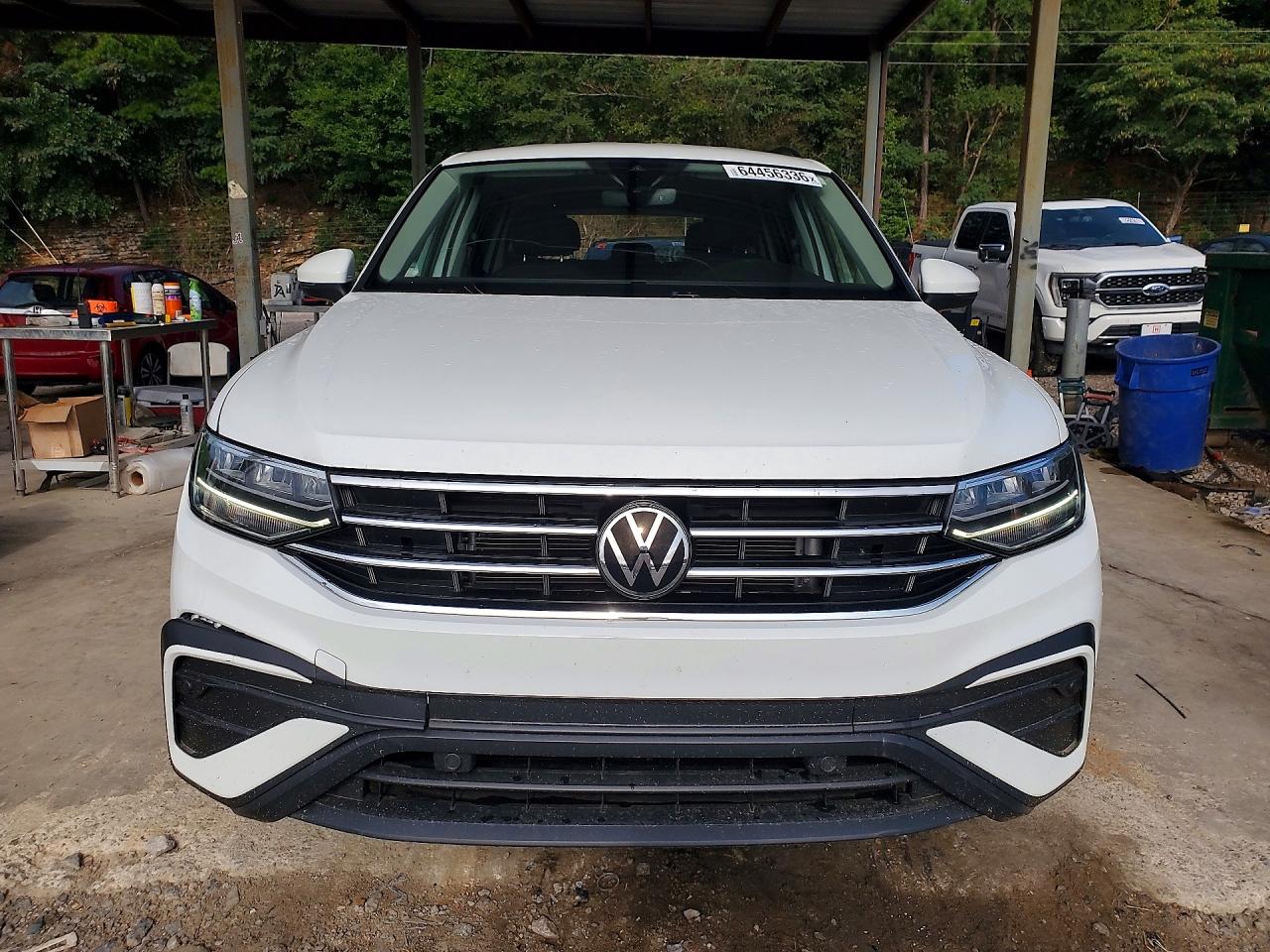 2023 Volkswagen Tiguan S White vin: 3VVRB7AXXPM072032