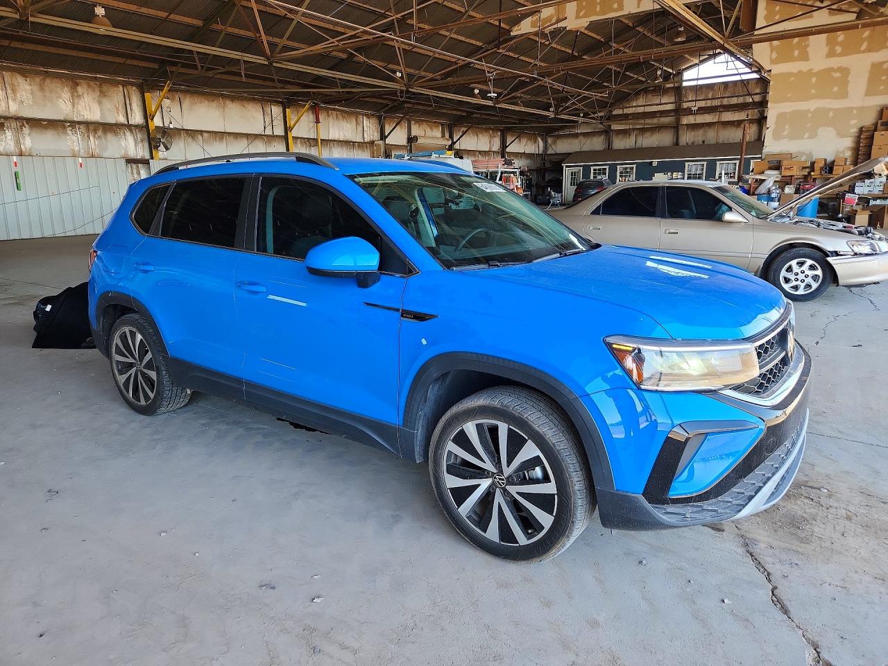 2022 Volkswagen Taos Se Синий vin: 3VVRX7B20NM086586