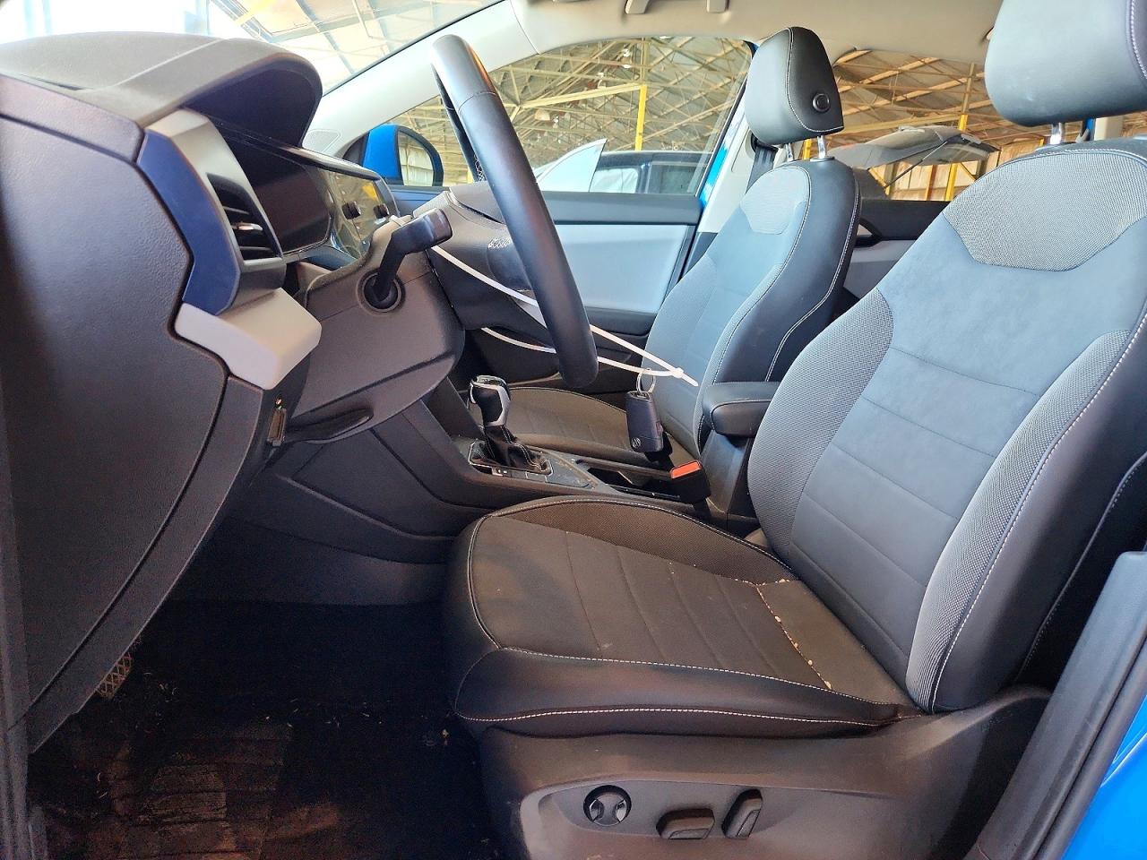 2022 Volkswagen Taos Se Синий vin: 3VVRX7B20NM086586