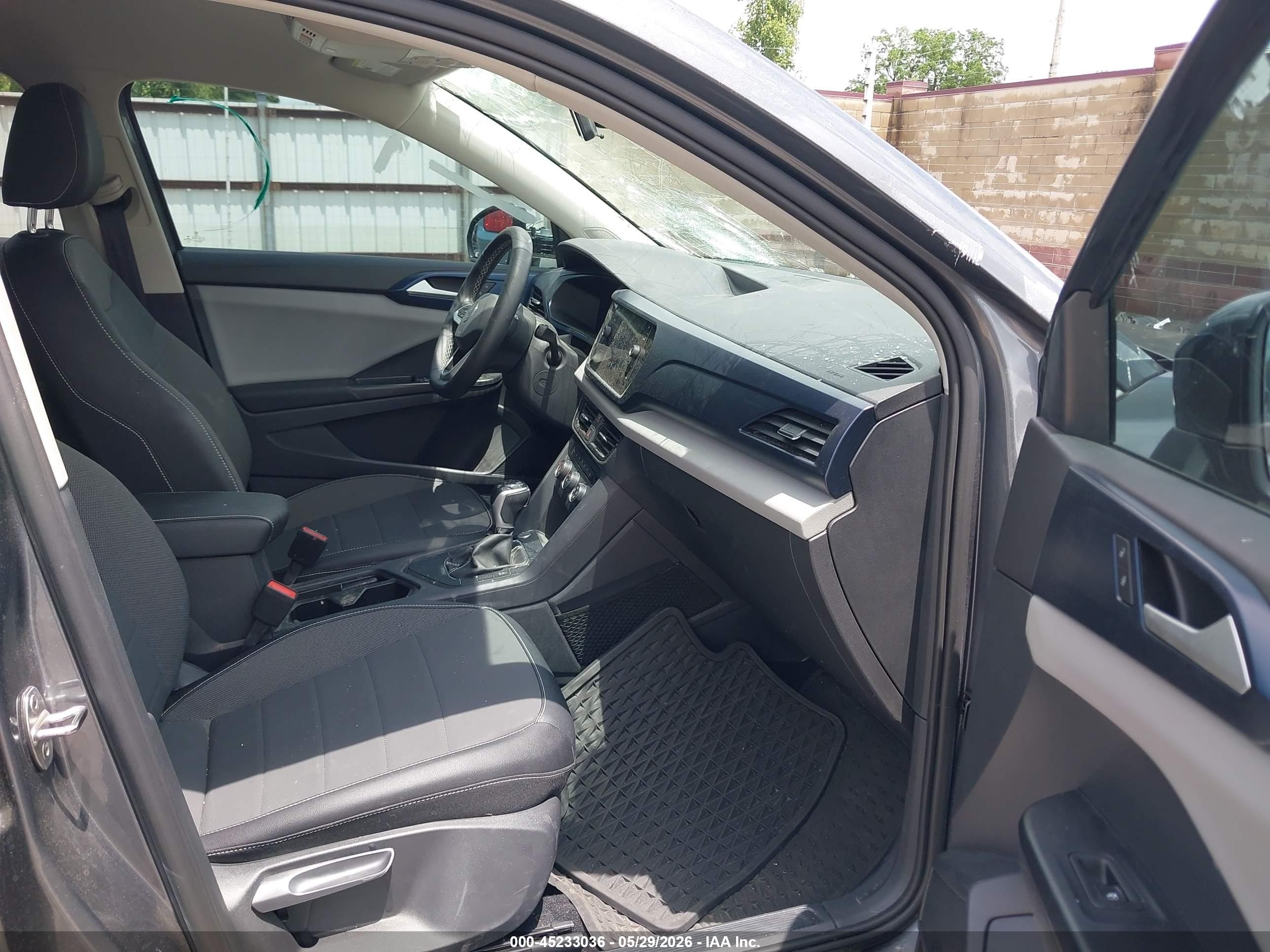 2022 Volkswagen Taos 1.5t Se Gray vin: 3VVRX7B26NM086124