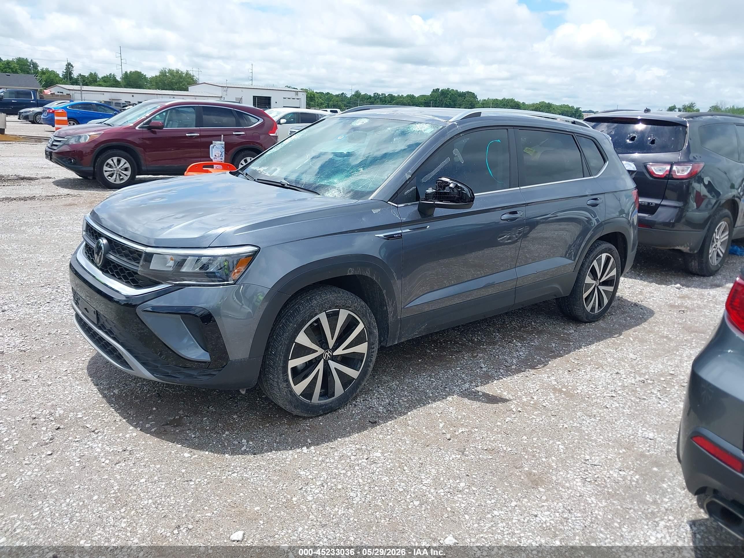 2022 Volkswagen Taos 1.5t Se Gray vin: 3VVRX7B26NM086124
