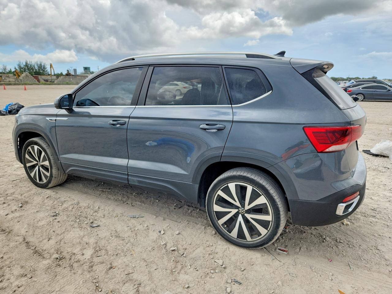 2022 Volkswagen Taos Se Серый vin: 3VVRX7B29NM006122