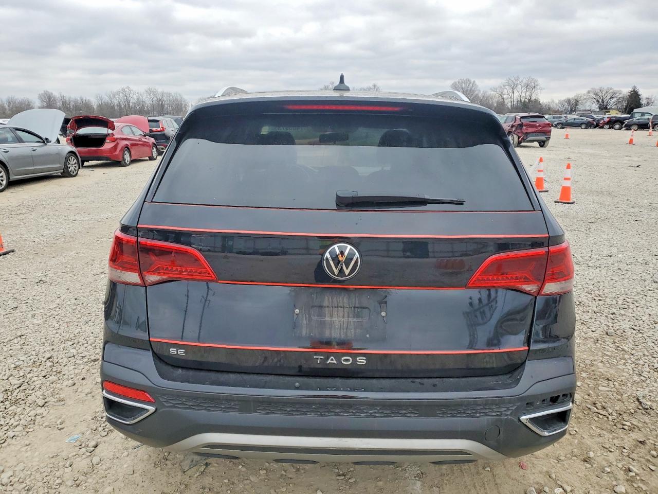2022 Volkswagen Taos Se Black vin: 3VVRX7B2XNM007232