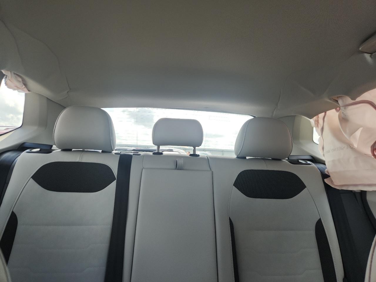 2025 Volkswagen Taos Se White vin: 3VVSC7B23SM066325