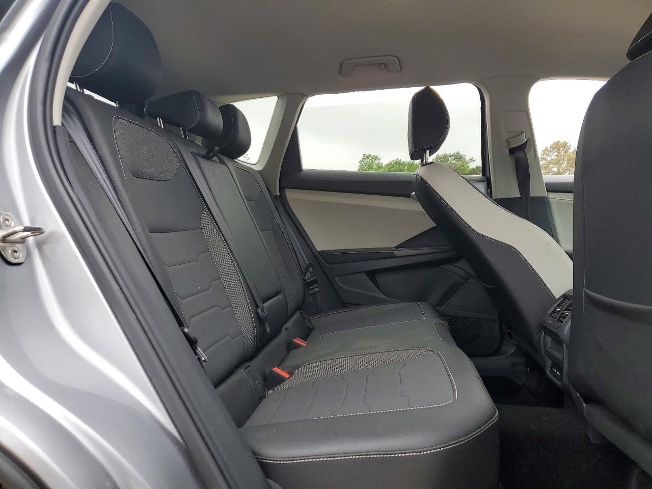 2026 Volkswagen Taos Se Gray vin: 3VVSC7B25TM006354