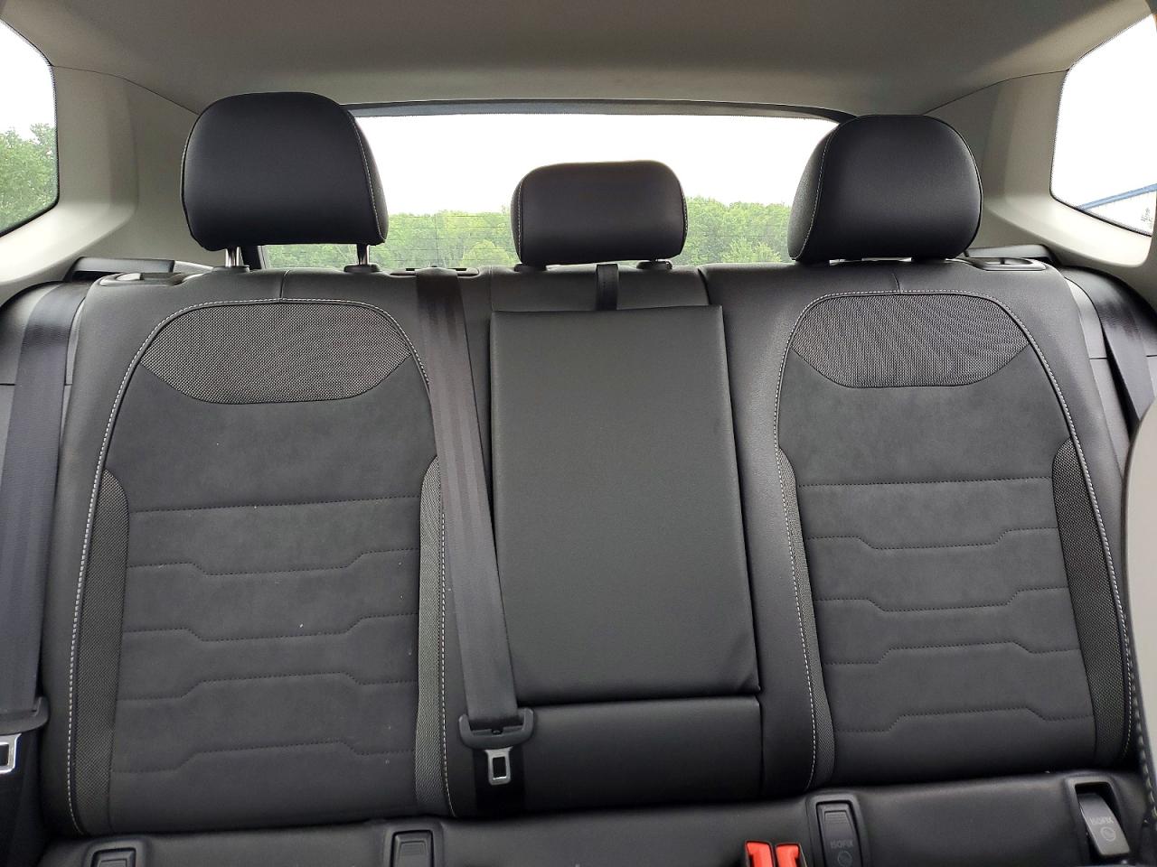 2026 Volkswagen Taos Se Gray vin: 3VVSC7B25TM006354