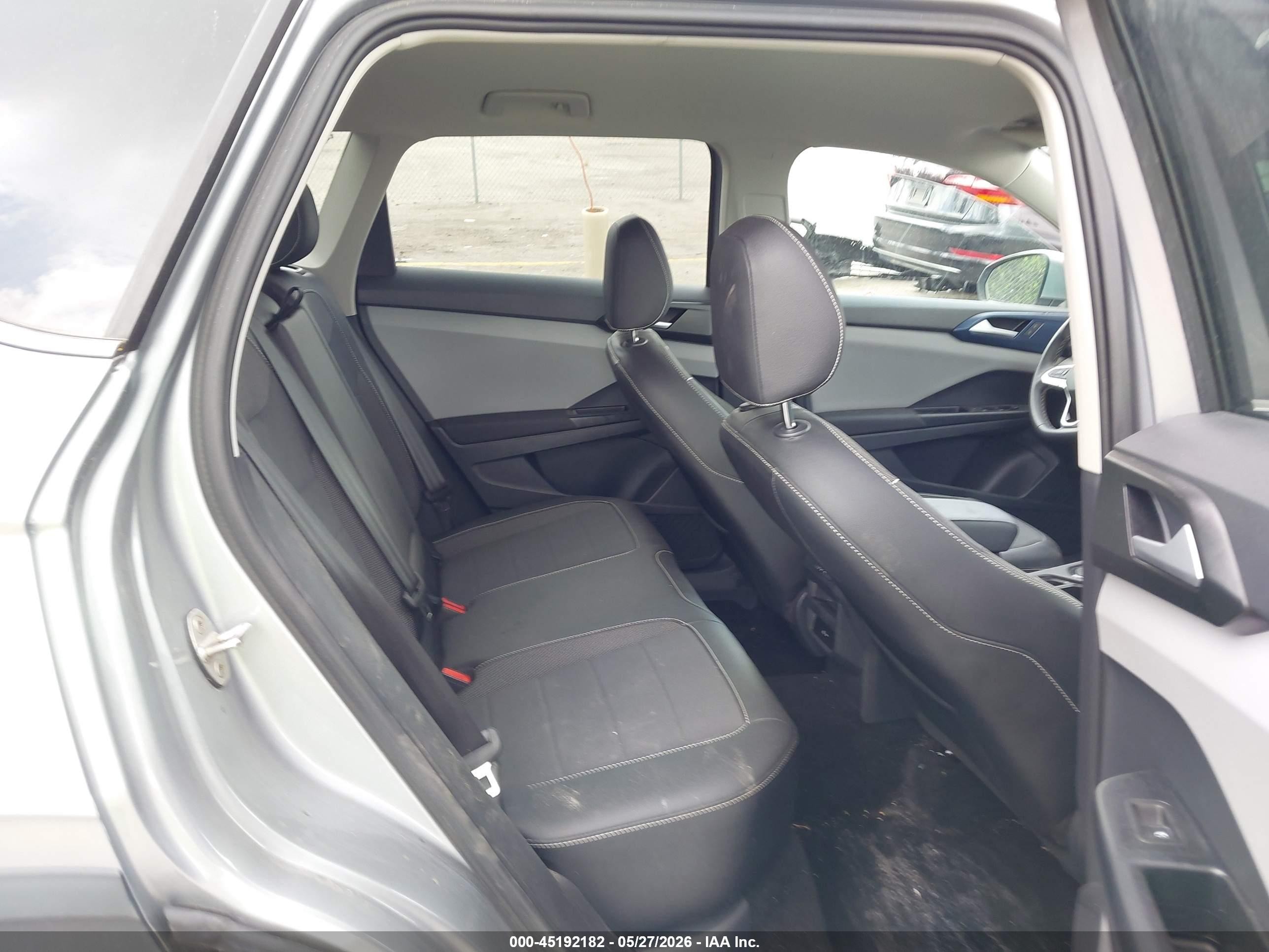 2023 Volkswagen Taos 1.5t Se Серебряный vin: 3VVSX7B20PM351169