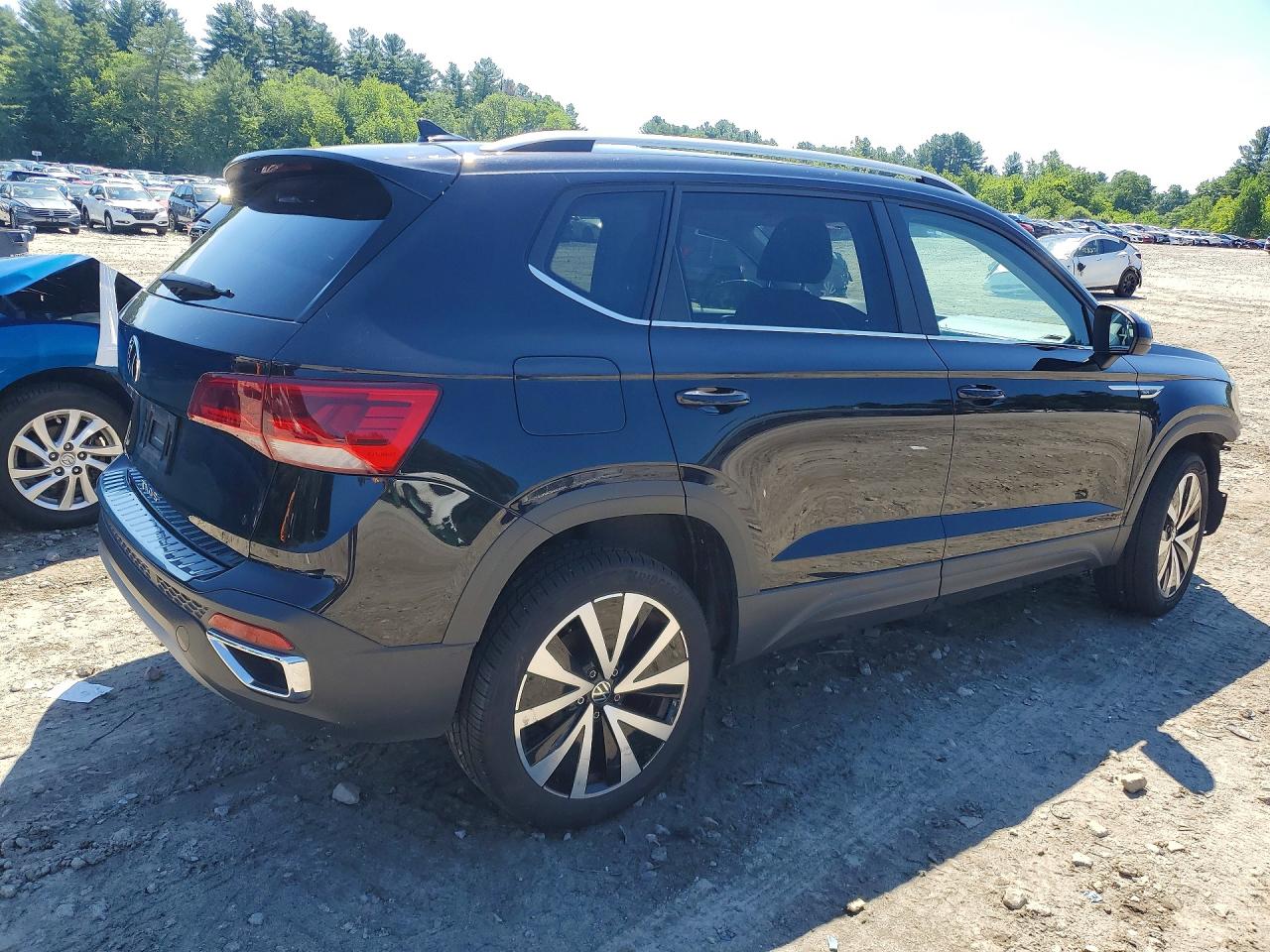 2023 Volkswagen Taos Se Черный vin: 3VVSX7B23PM302158