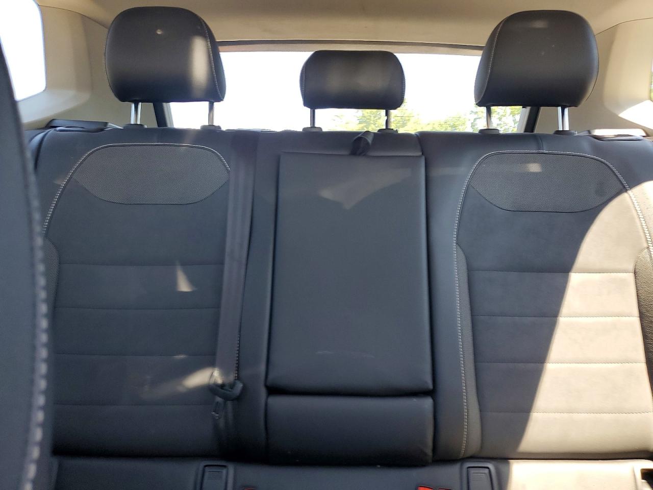 2023 Volkswagen Taos Se Черный vin: 3VVSX7B23PM302158