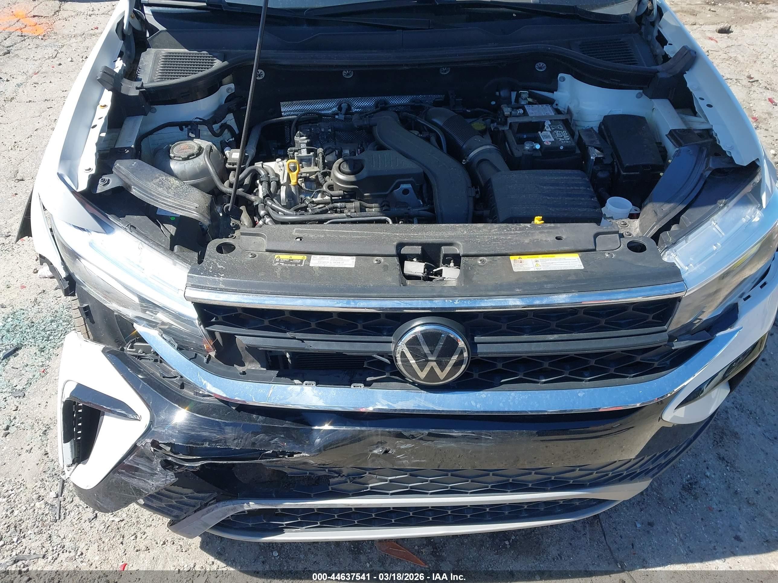 2024 Volkswagen Taos 1.5t Se Белый vin: 3VVSX7B24RM022669