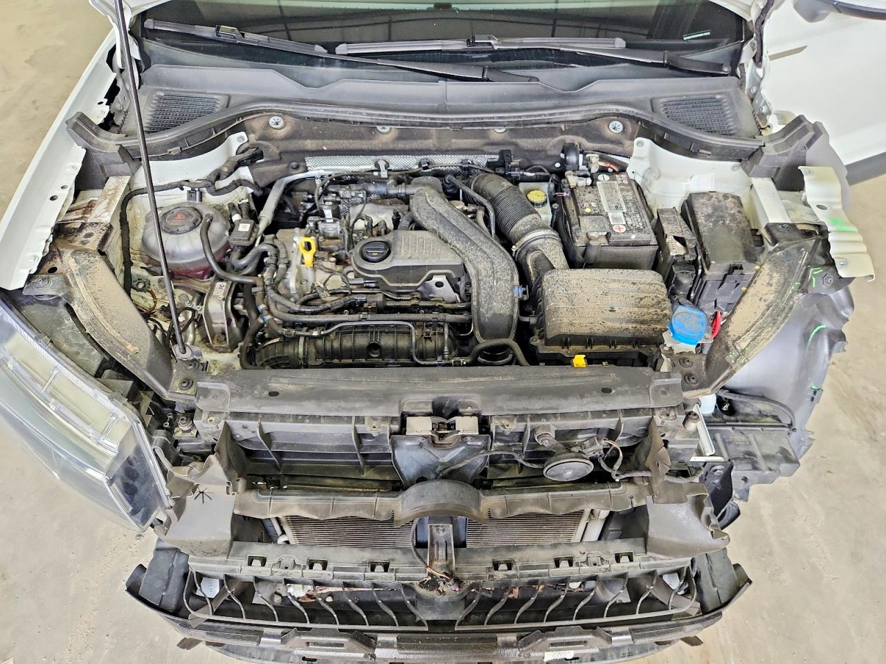 2022 Volkswagen Taos Se Белый vin: 3VVSX7B2XNM014859