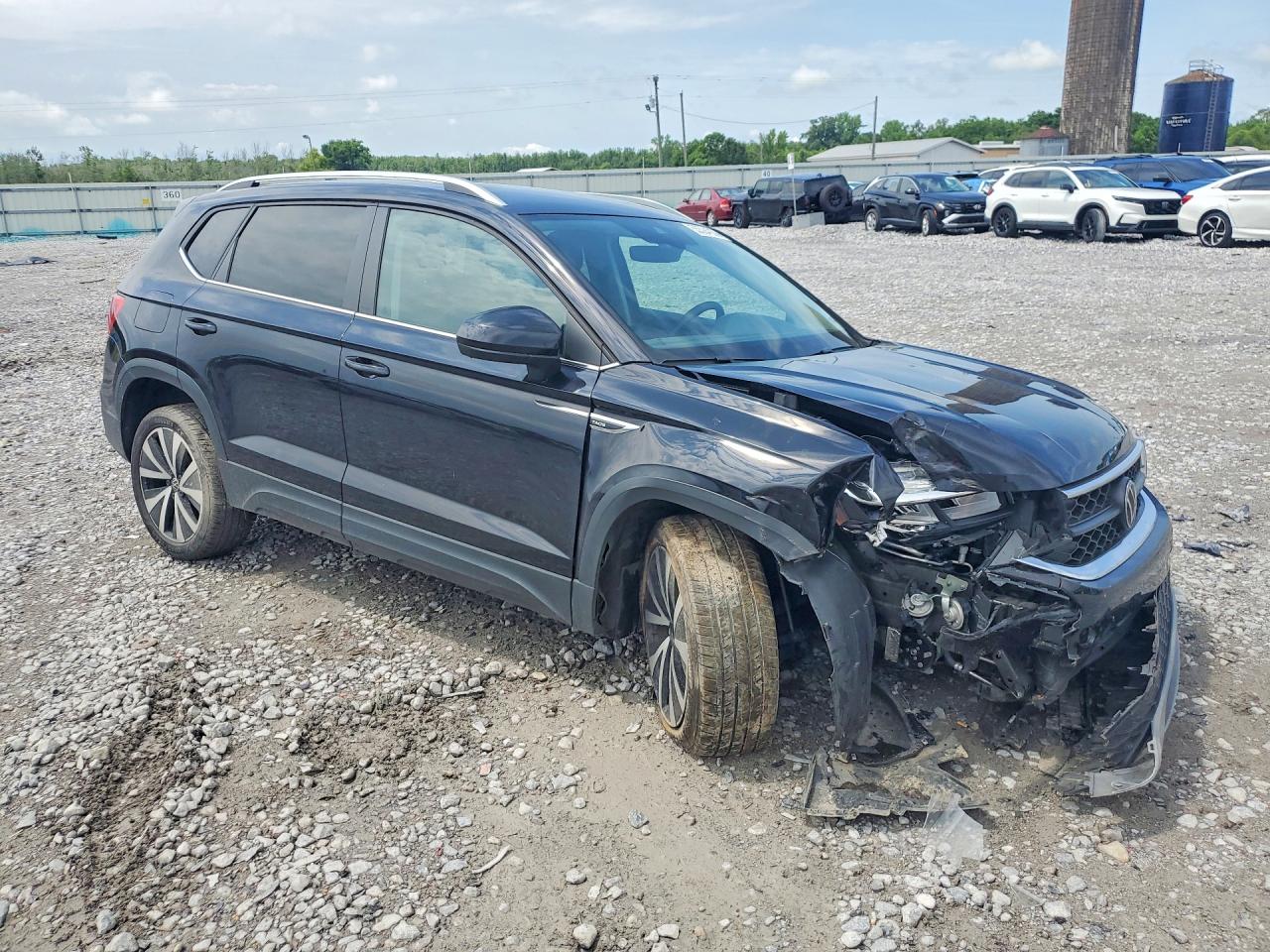 2024 Volkswagen Taos Se Черный vin: 3VVSX7B2XRM019405