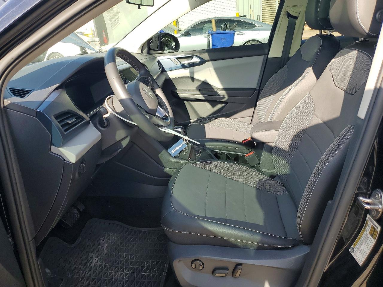 2022 Volkswagen Taos Se Черный vin: 3VVTX7B28NM058301