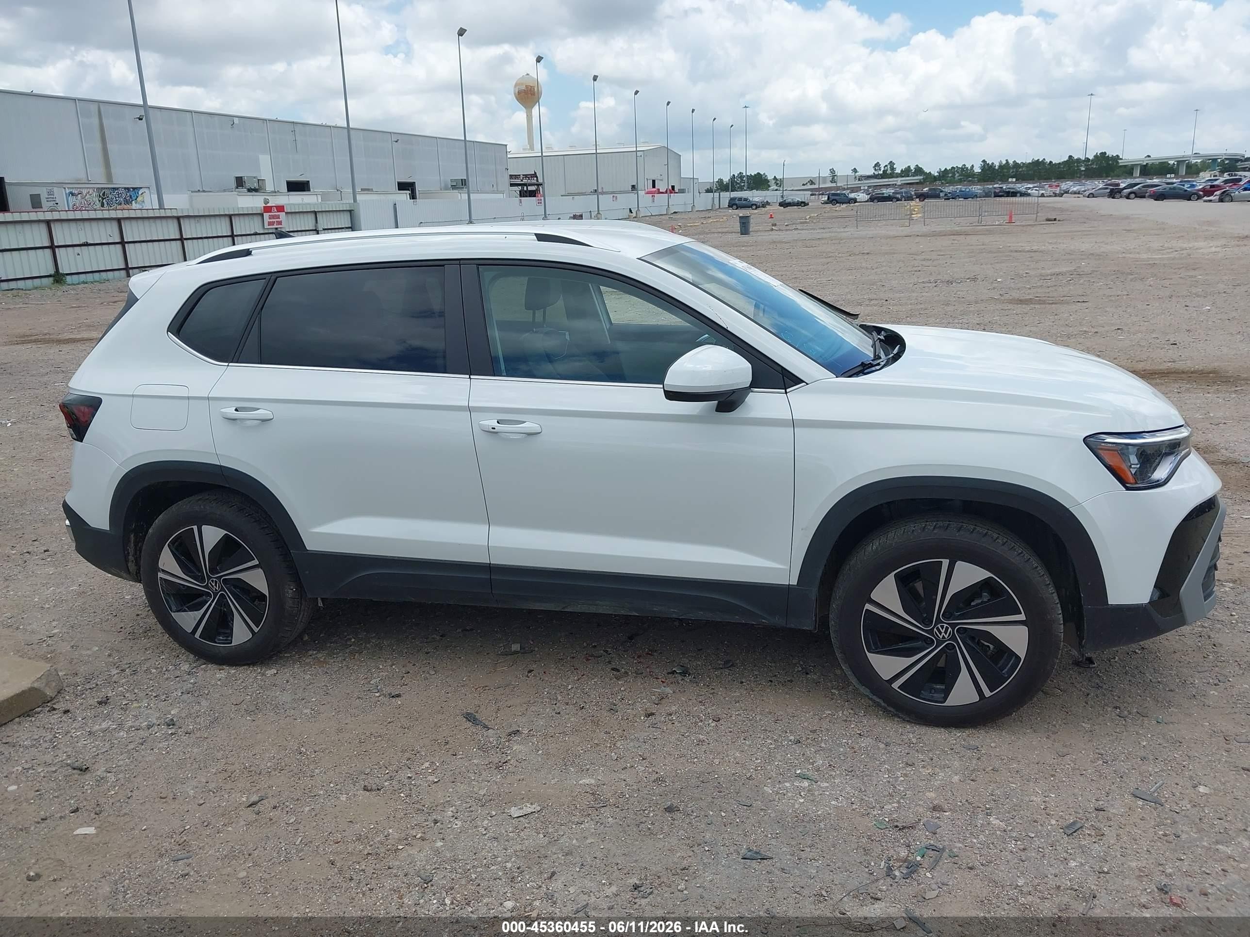 2026 Volkswagen Taos Se White vin: 3VVUC7B20TM048469