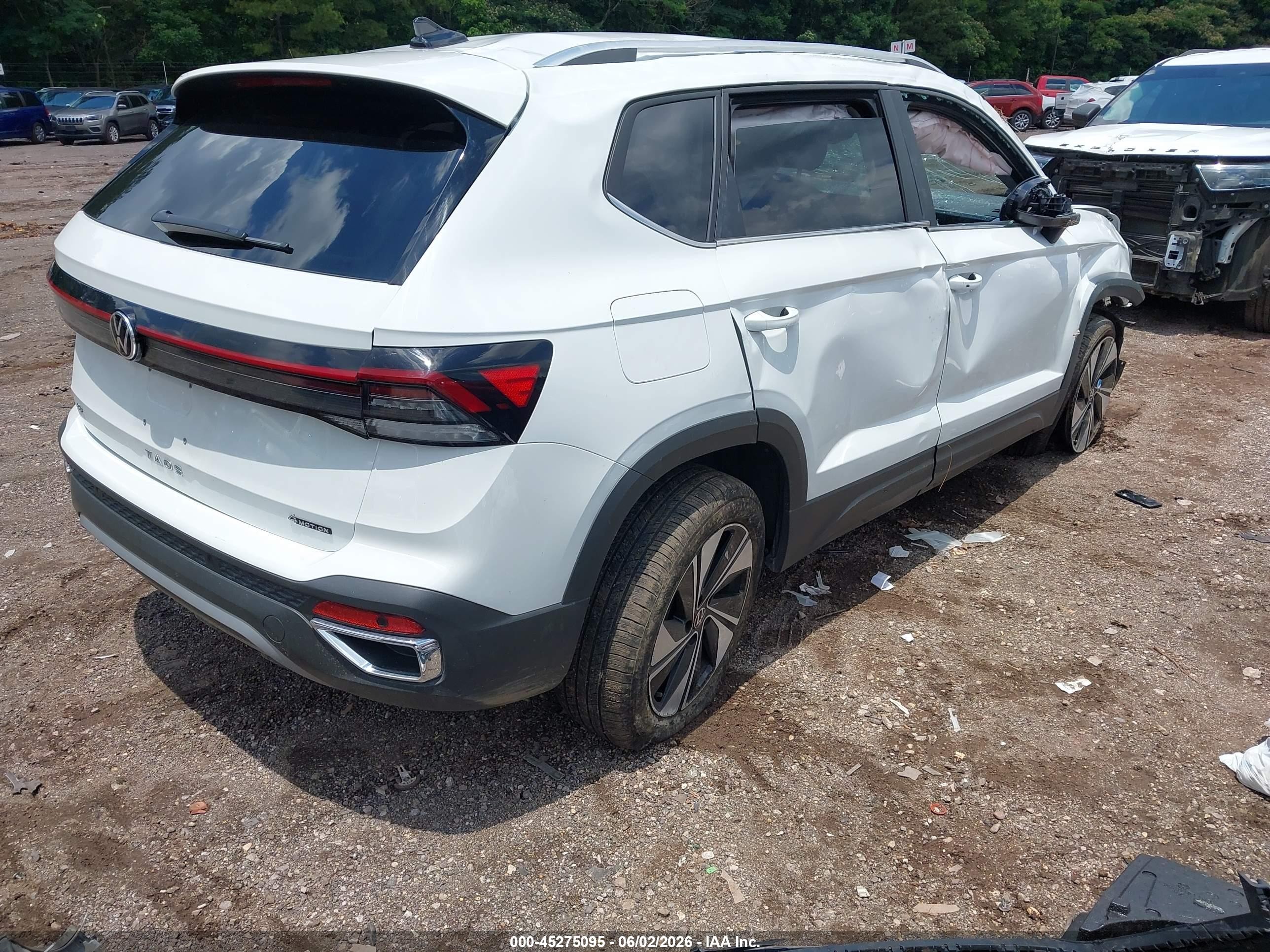 2026 Volkswagen Taos Se White vin: 3VVUC7B24TM021467