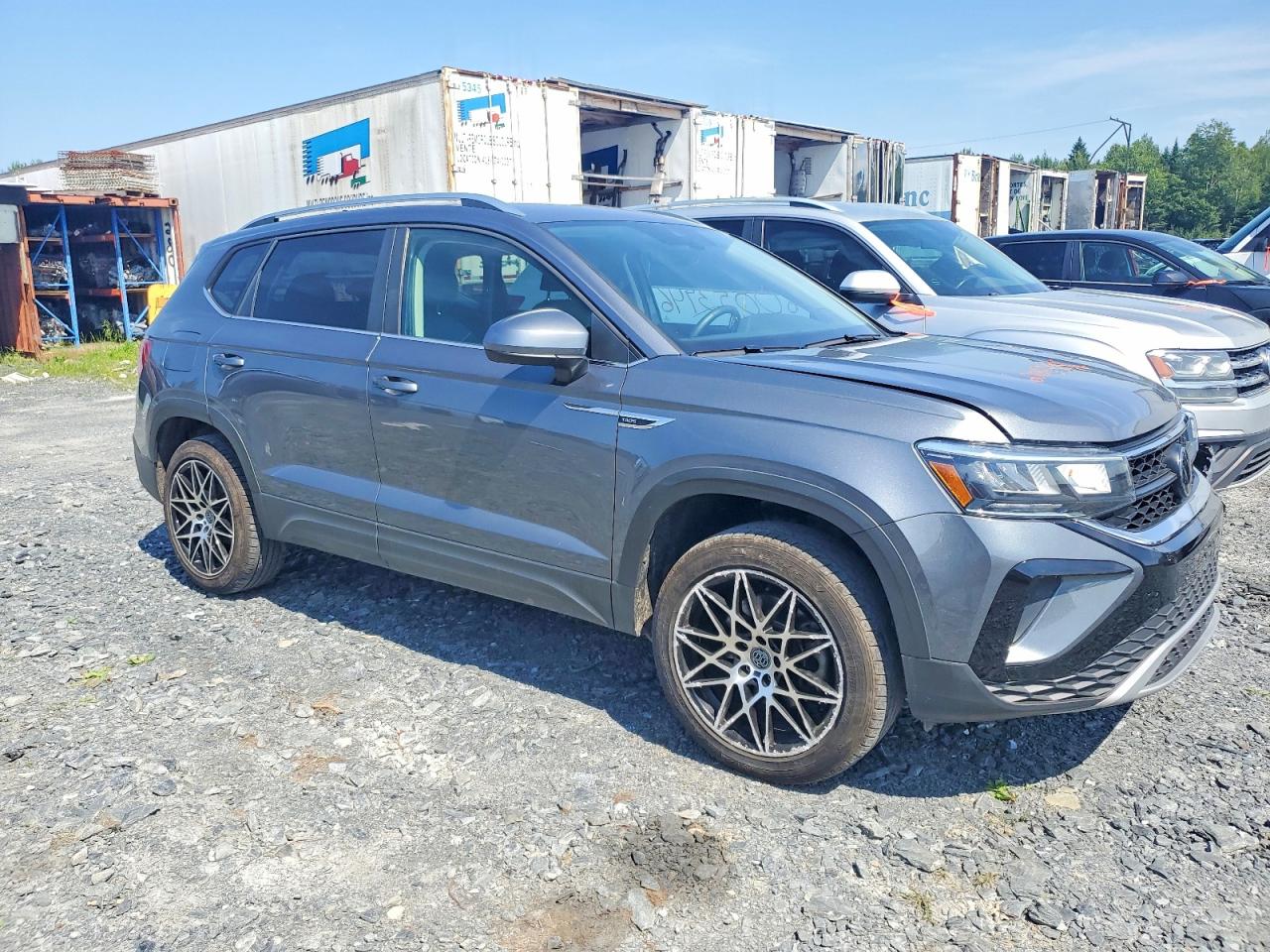 2024 Volkswagen Taos Se Gray vin: 3VVUX7B22RM041987