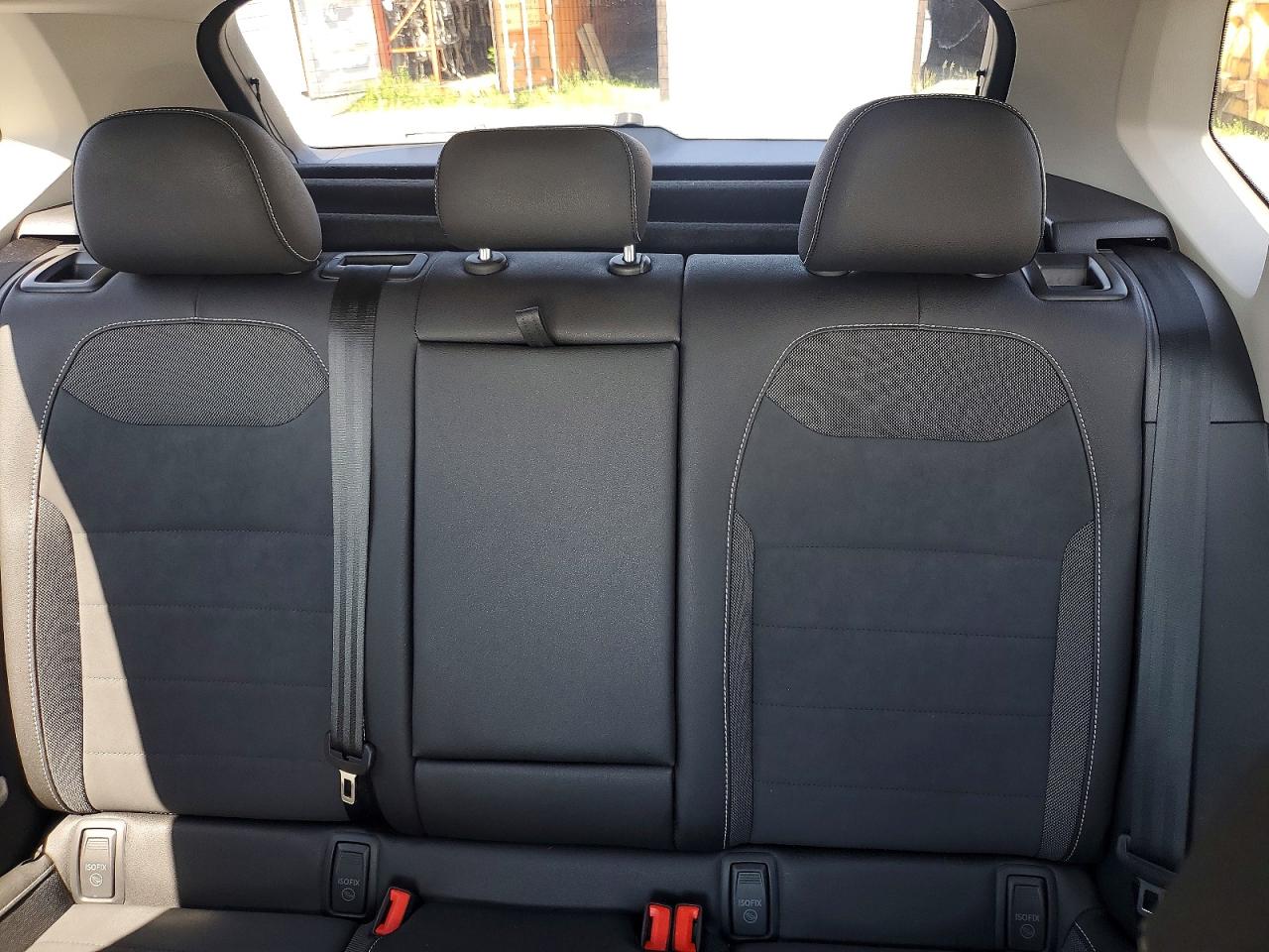 2024 Volkswagen Taos Se Gray vin: 3VVUX7B22RM041987