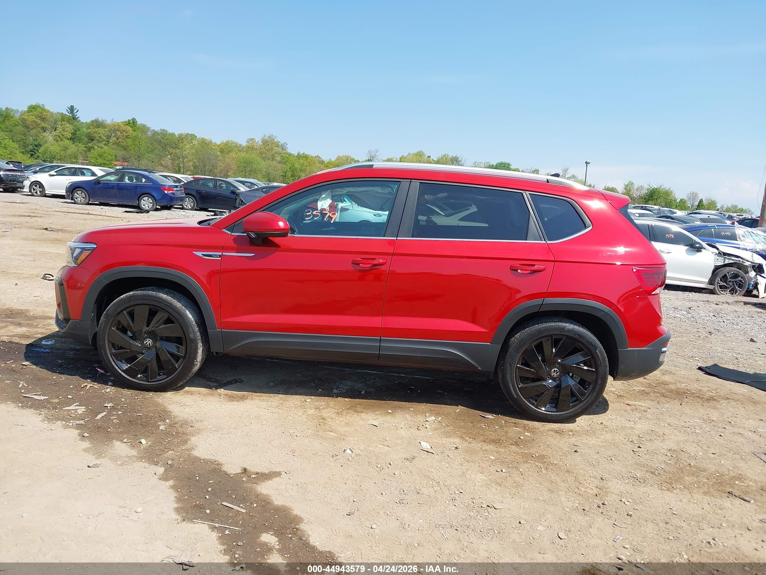 2024 Volkswagen Taos 1.5t Se Красный vin: 3VVUX7B24RM025399