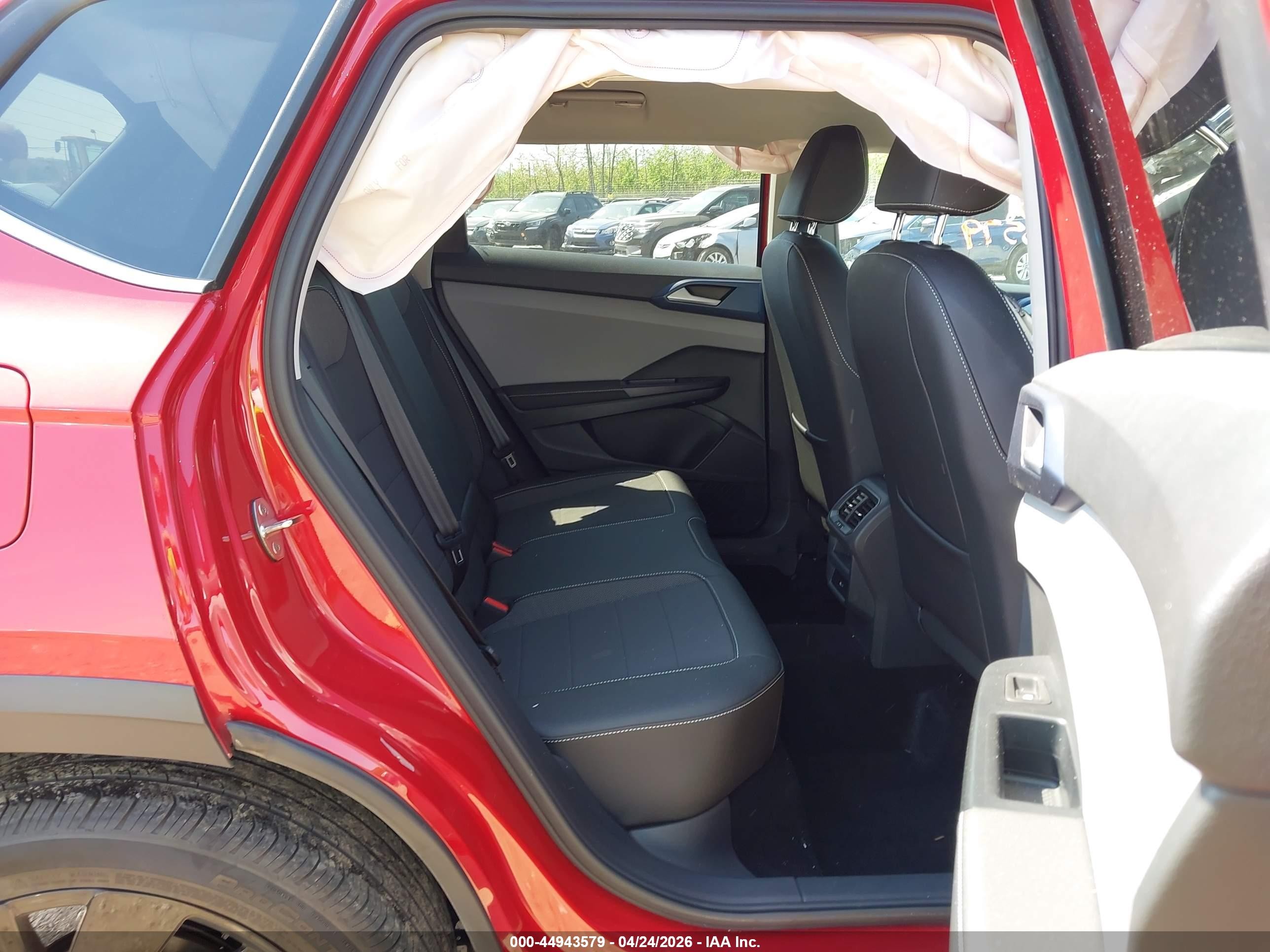 2024 Volkswagen Taos 1.5t Se Красный vin: 3VVUX7B24RM025399