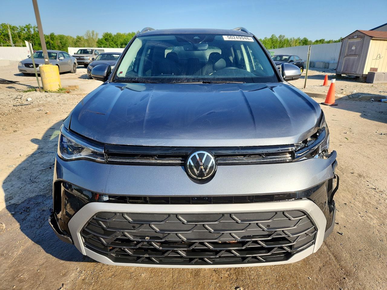 2025 Volkswagen Taos Se Gray vin: 3VVVC7B23SM016618