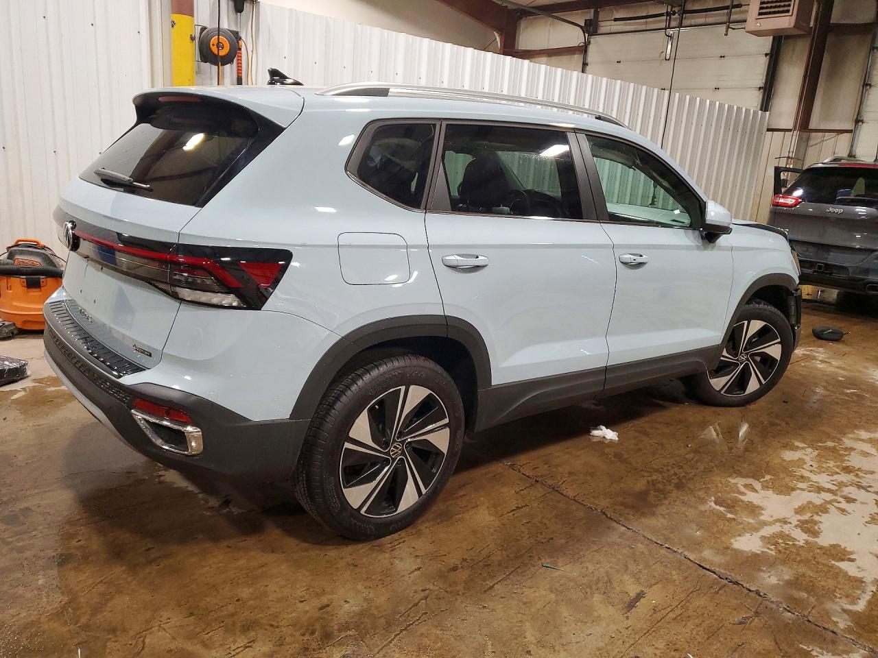 2026 Volkswagen Taos Se Синий vin: 3VVVC7B27TM016378