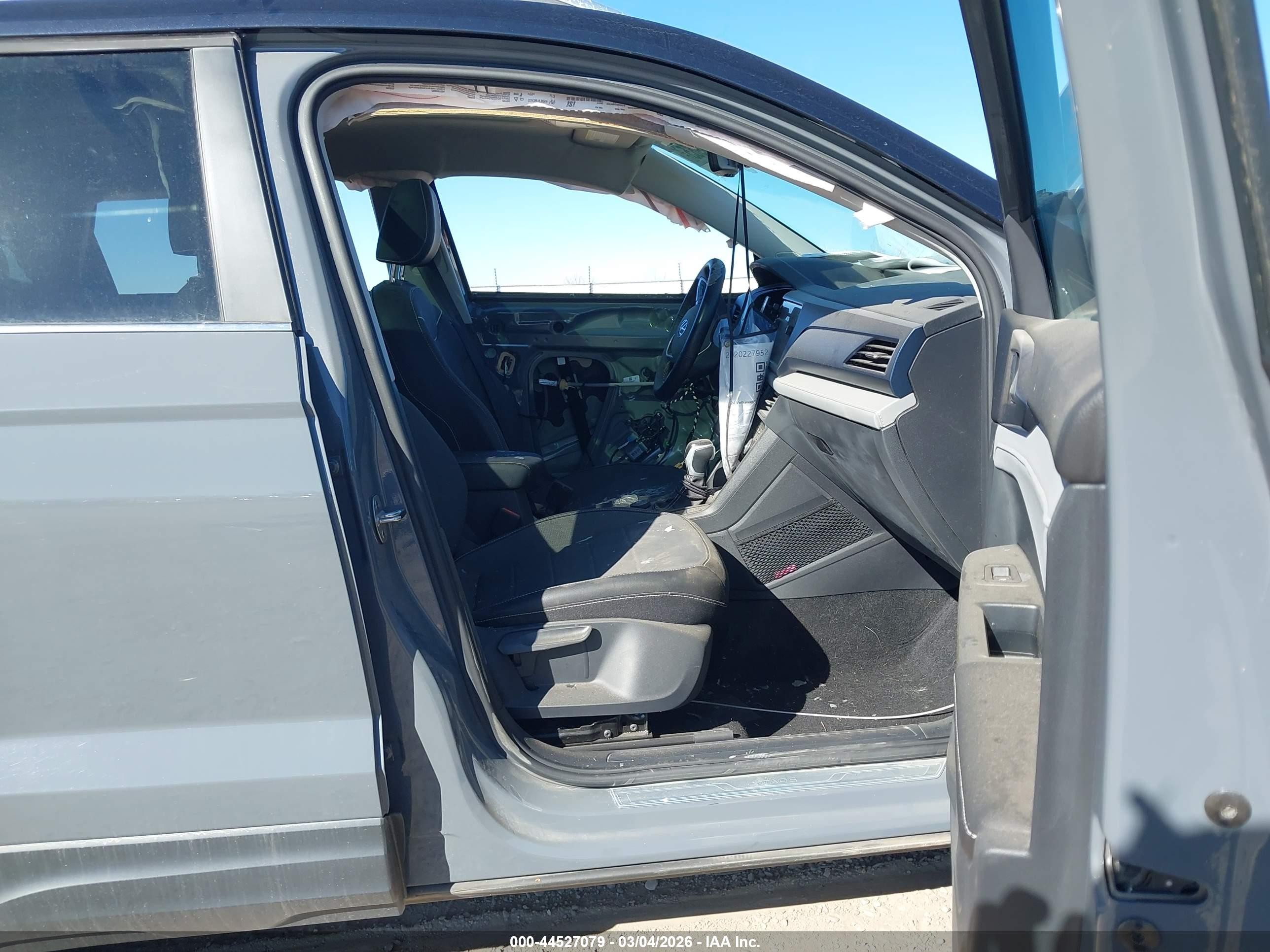 2024 Volkswagen Taos 1.5t Se Gray vin: 3VVVX7B20RM016039