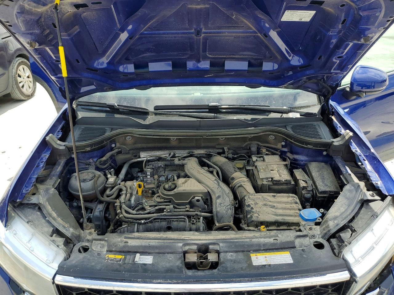 2024 Volkswagen Taos Se Blue vin: 3VVVX7B22RM015961
