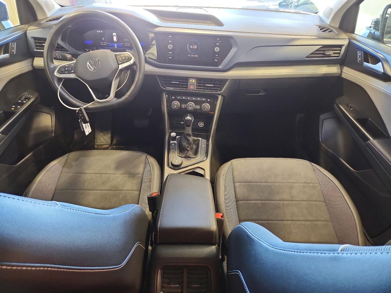 2024 Volkswagen Taos Se Blue vin: 3VVVX7B29RM036936