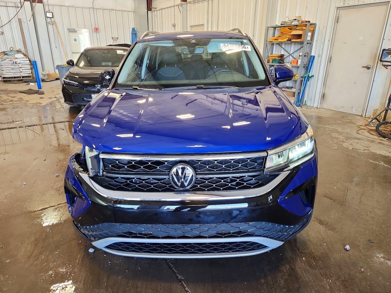 2024 Volkswagen Taos Se Blue vin: 3VVVX7B29RM036936