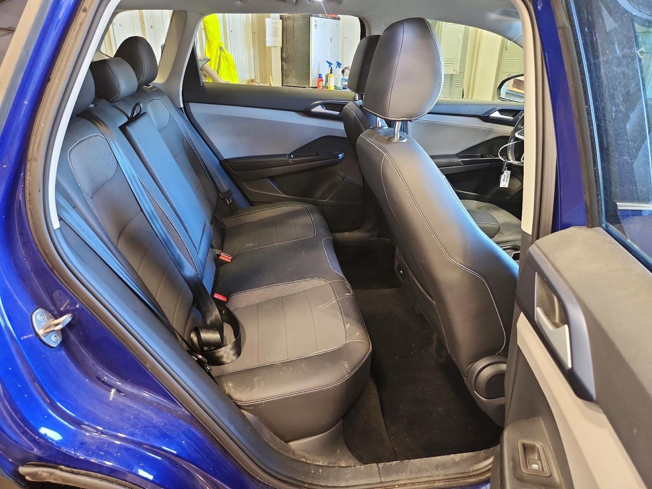 2024 Volkswagen Taos Se Blue vin: 3VVVX7B29RM036936