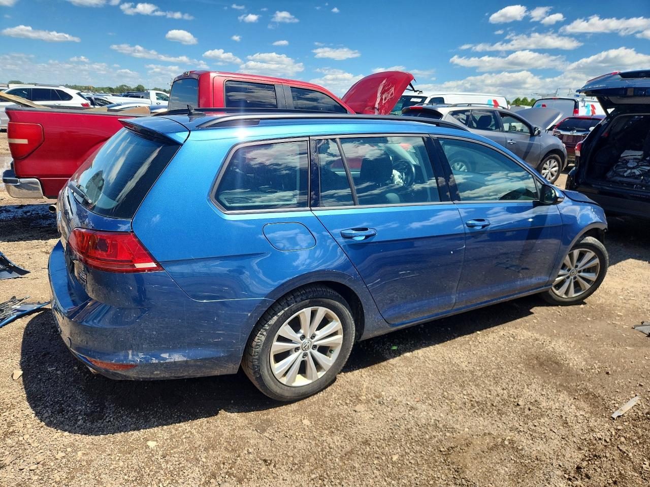 2017 Volkswagen Golf Sportwagen S Синий vin: 3VW017AUXHM534426
