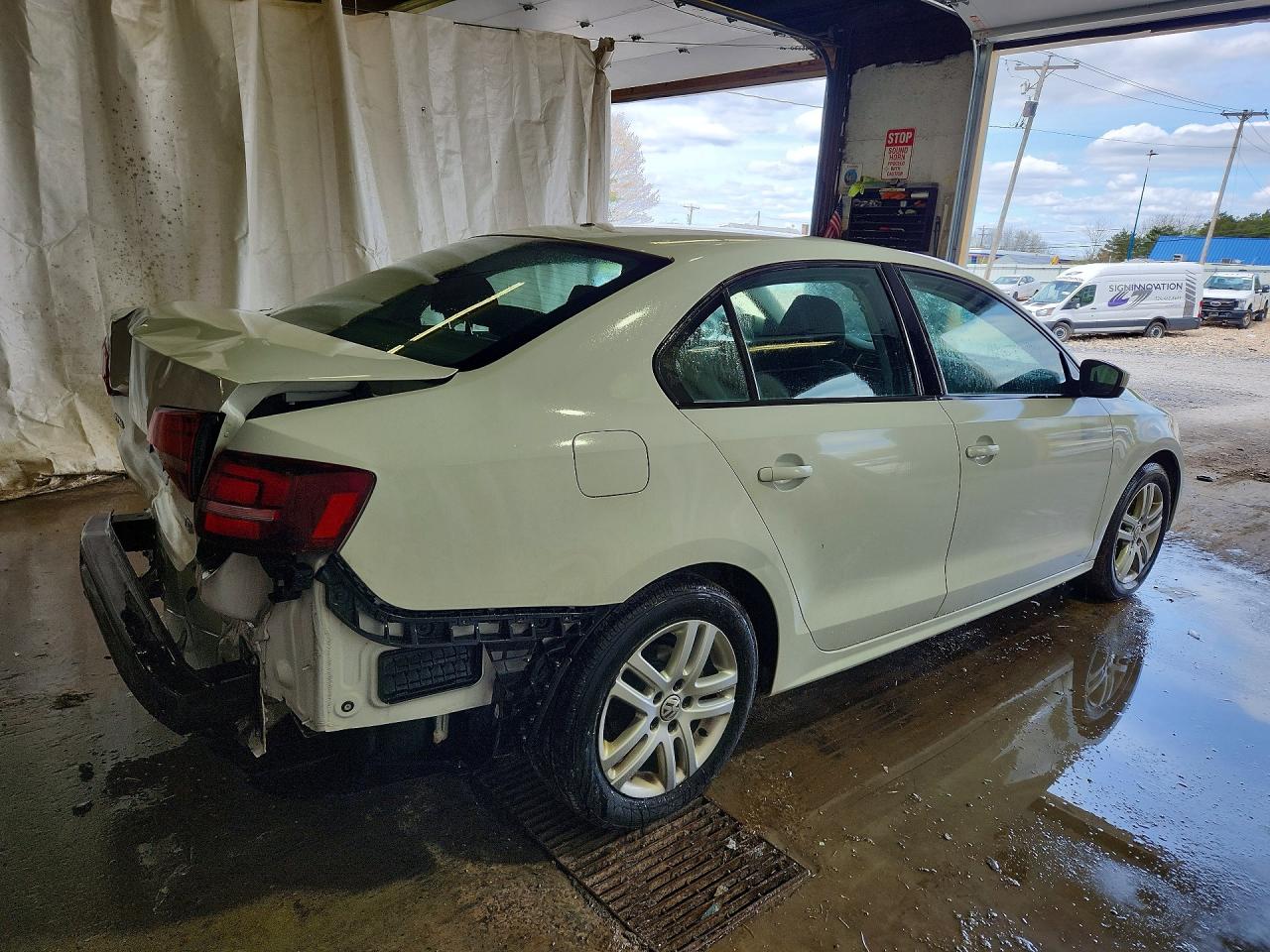 2018 Volkswagen Jetta S Белый vin: 3VW167AJ0JM210872