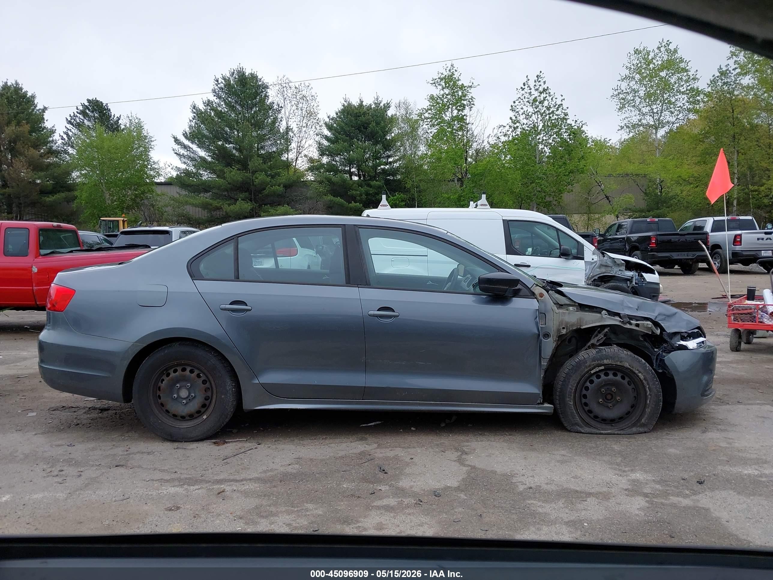 2013 Volkswagen Jetta 2.0l S Серый vin: 3VW1K7AJ0DM253821
