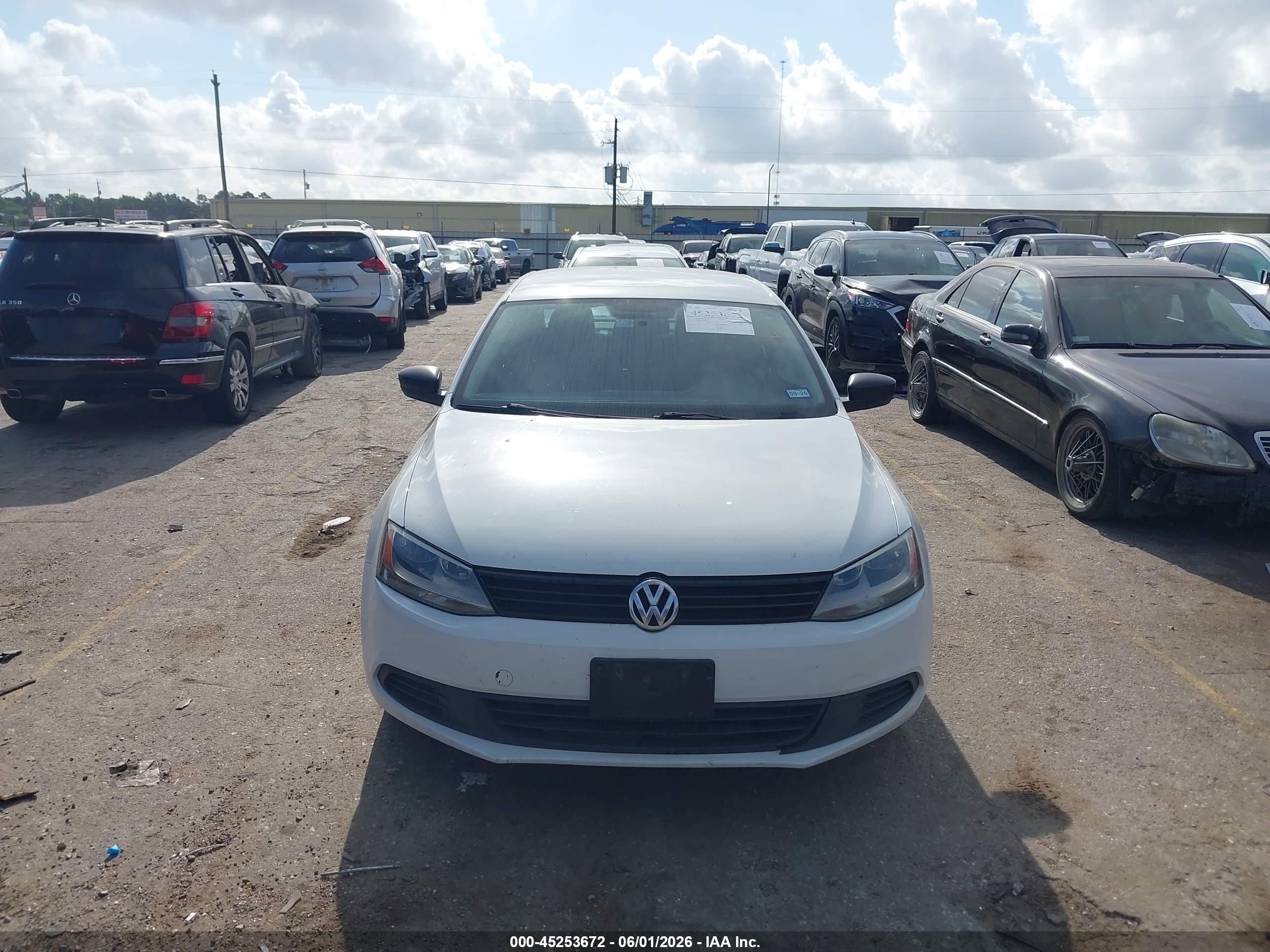 2014 Volkswagen Jetta 2.0l S White vin: 3VW1K7AJ0EM328440