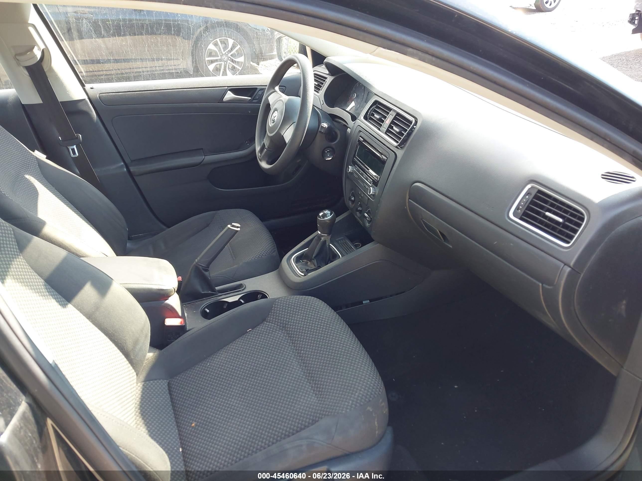 2014 Volkswagen Jetta 2.0l S Black vin: 3VW1K7AJ1EM372544