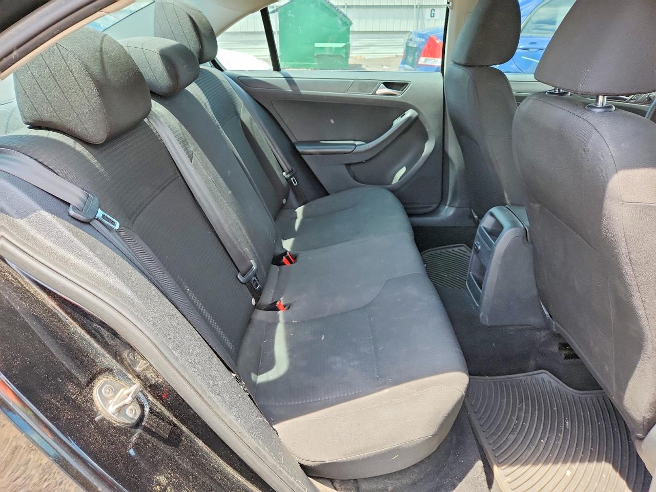 2015 Volkswagen Jetta Base Black vin: 3VW1K7AJ1FM280156