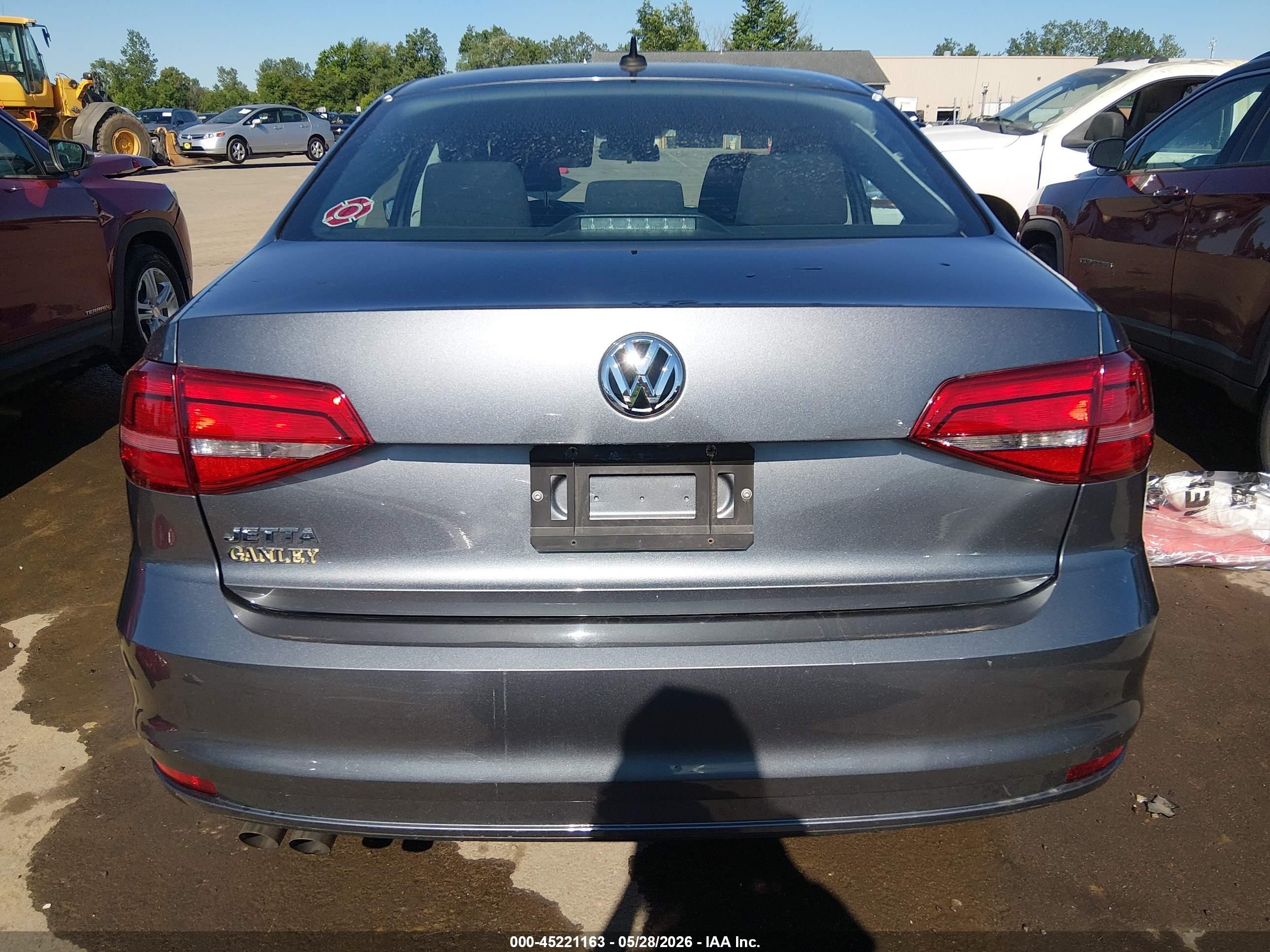 2015 Volkswagen Jetta 2.0l S Серый vin: 3VW1K7AJ1FM423848