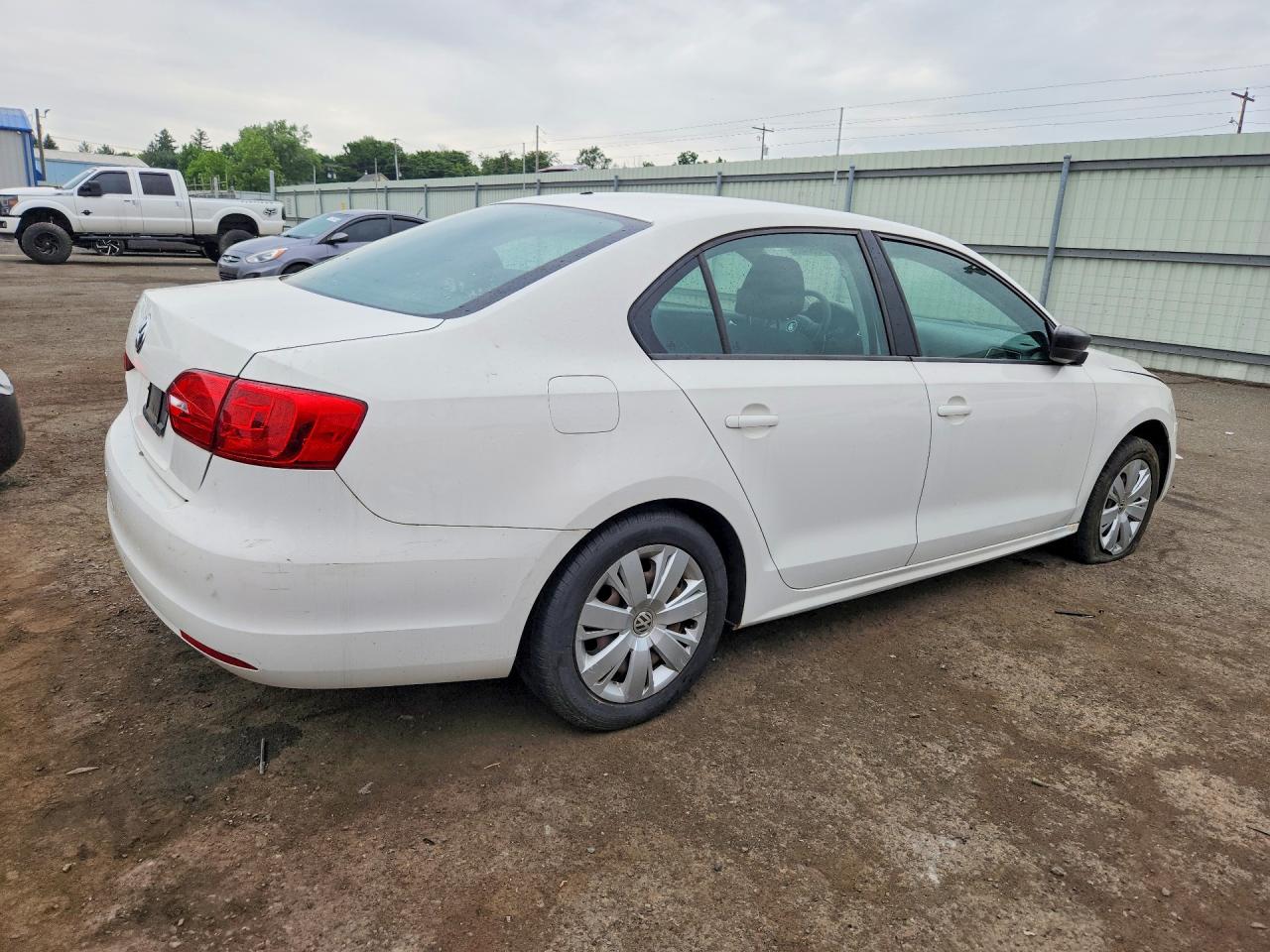 2013 Volkswagen Jetta Base White vin: 3VW1K7AJ2DM211439