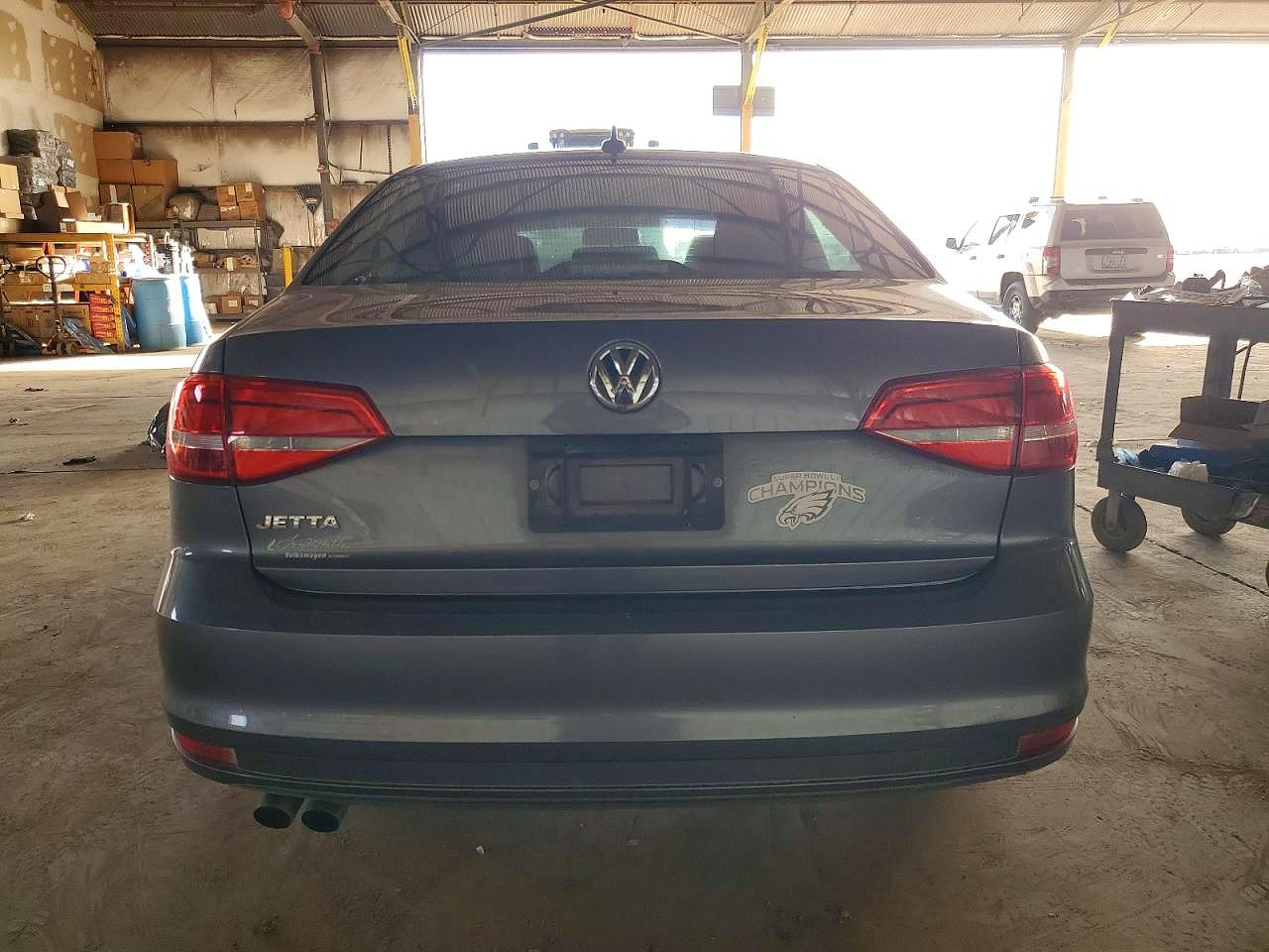 2015 Volkswagen Jetta Base Серебряный vin: 3VW1K7AJ2FM427584