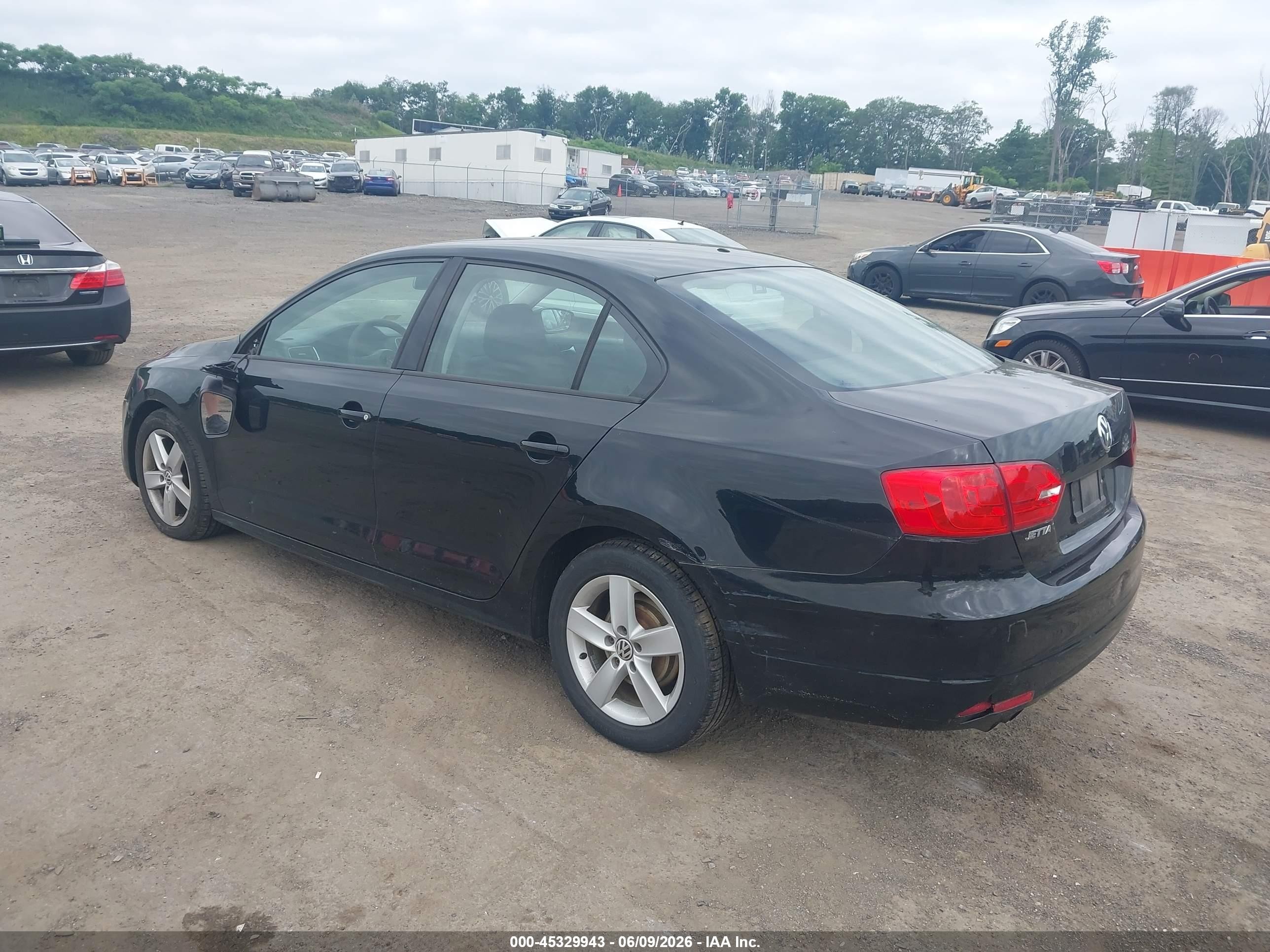 2012 Volkswagen Jetta 2.0l S Черный vin: 3VW1K7AJ3CM355970