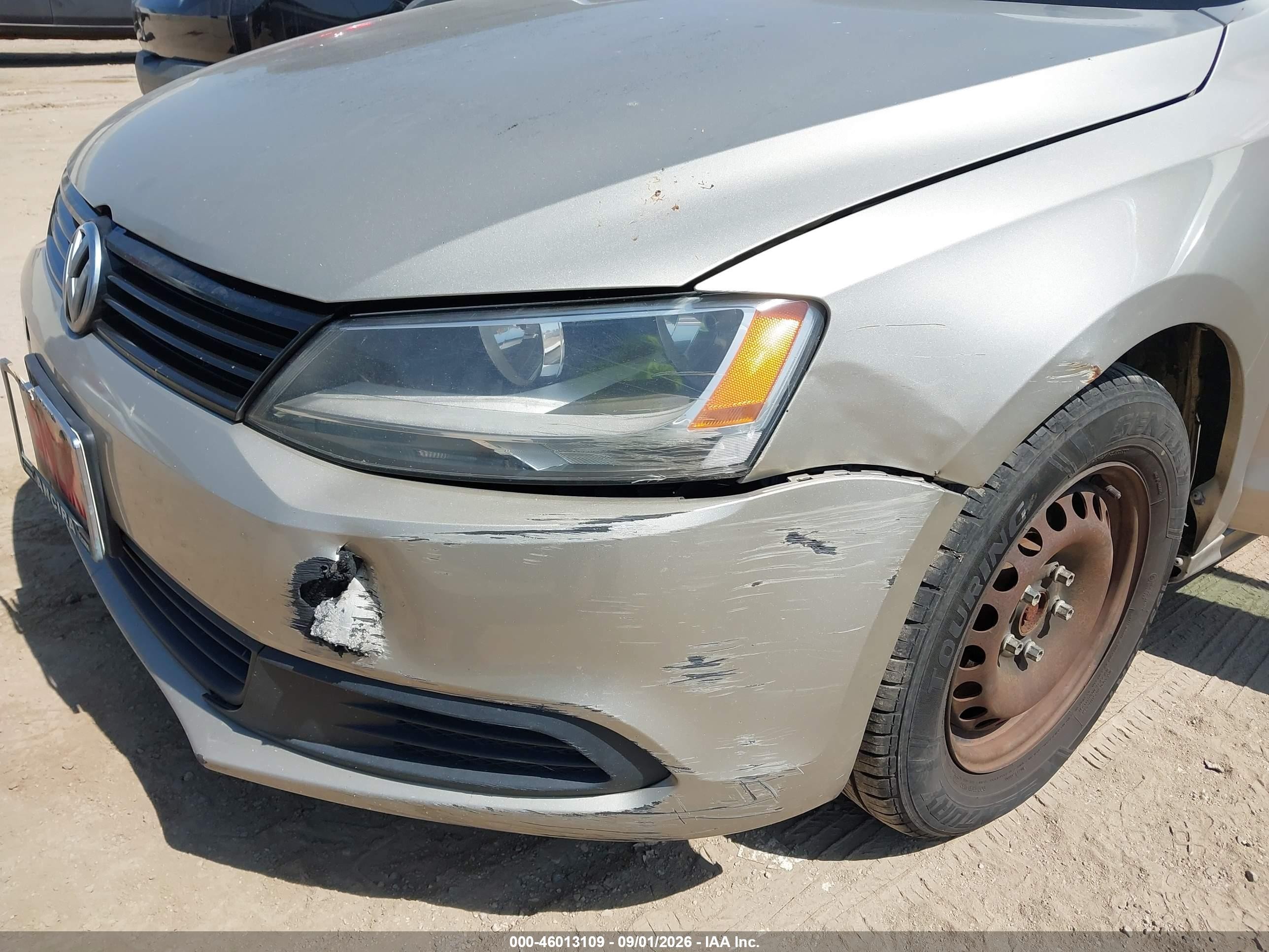 2014 Volkswagen Jetta 2.0l S Бежевый vin: 3VW1K7AJ4EM279095